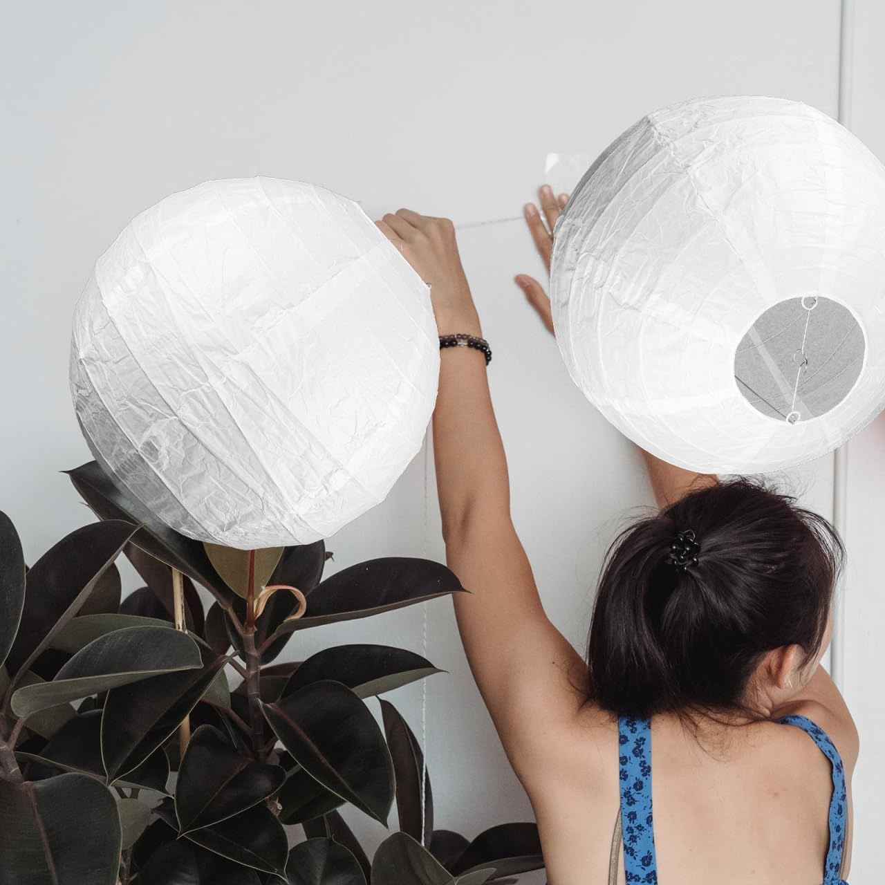 VALICLUD Pack of 2 Paper Lampshades, 40 Cm, Folding Lampshade, Ceiling Lampshade, Accessories for Chandelier, Protection against Dust and Insects, Living Room, Bedroom image number 1