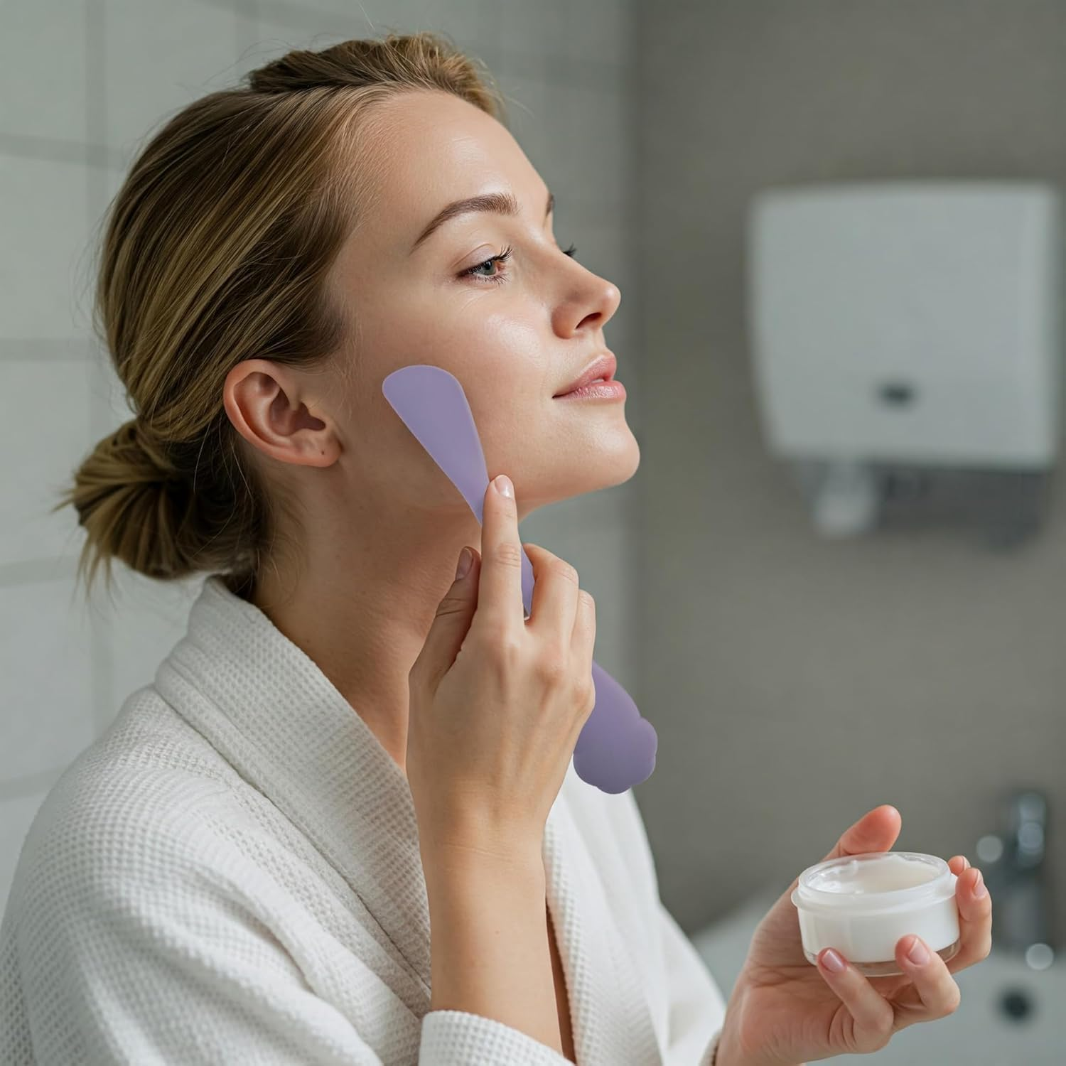 2 Pack Facial Cleansing Brush Set, 2-In-1 Cat Paw Silicone Face Scrubber. Used for Exfoliation, Massagem, Blackhead Removal, and Boby Lotion Application, Cleansing Skincare Tool (Pink/Purple) image number 3