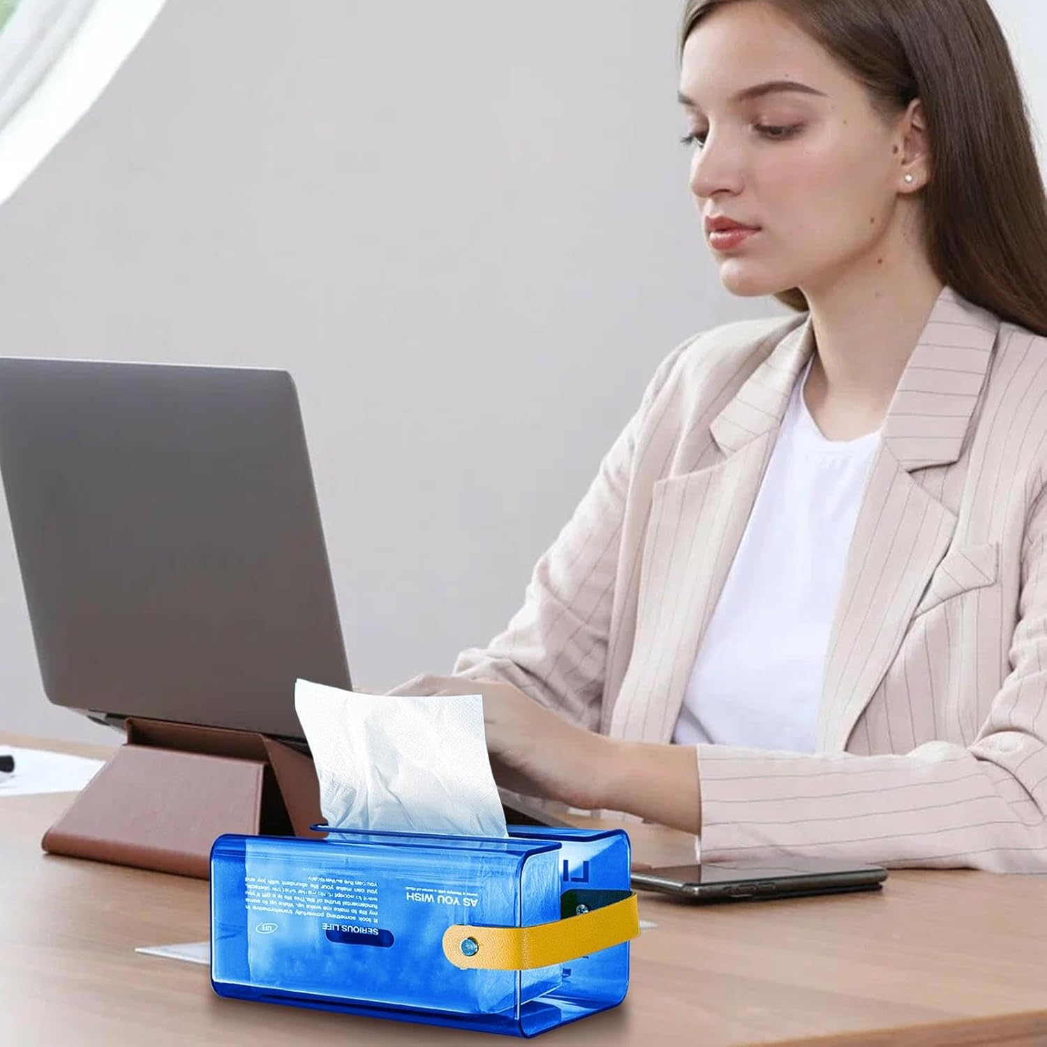 Wipes Storage Box, No Punch Wipes Dispenser, Portable Tissue Dispenser, Kitchen Wipes Storage Box, Tissue Storage Box, Bathroom Wipes Dispenser, Compact Wipes Holder for Home image number 5