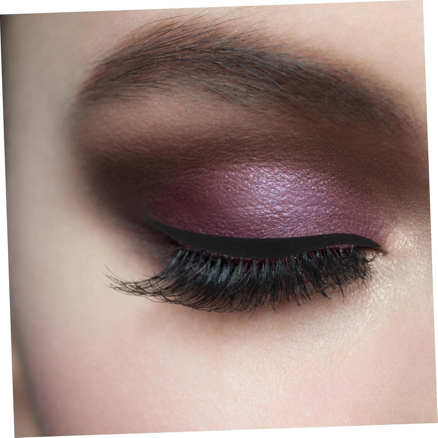 WRITWAA 80 Pairs Reusable Eyeliner Stickers for Eye Makeup Accessories Lightweight Comfortable Fit Temporary Eye Liner Stickers image number 3