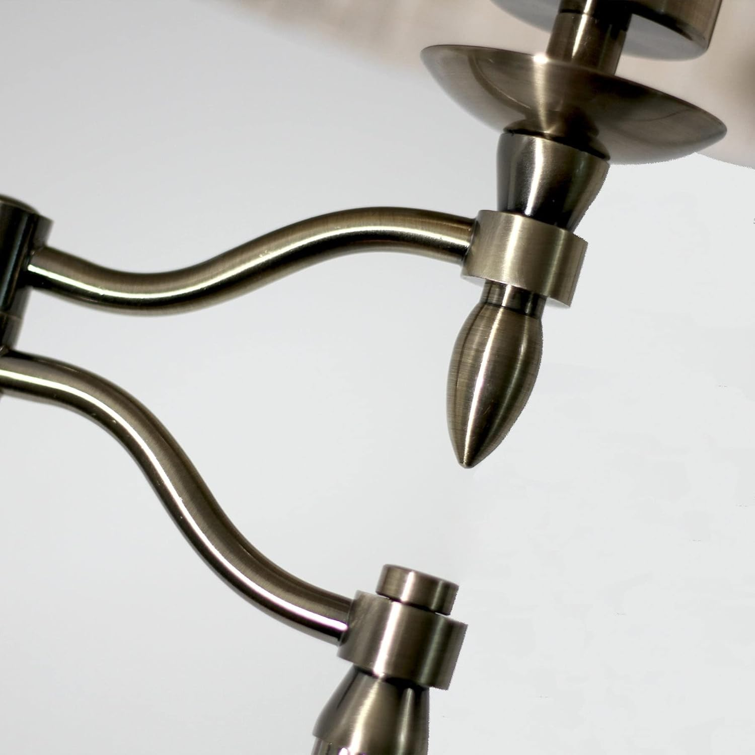 Nicollete Table Lamp image number 4