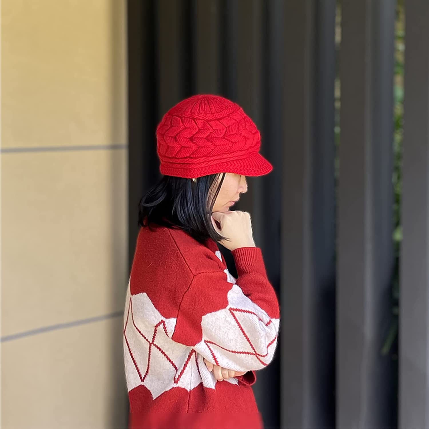 Womens Winter Hat with Brim, Beanie with Warm Fleece Lined & Visor for Women Wool Knit Newsboy Cap S-Y-H4 image number 1