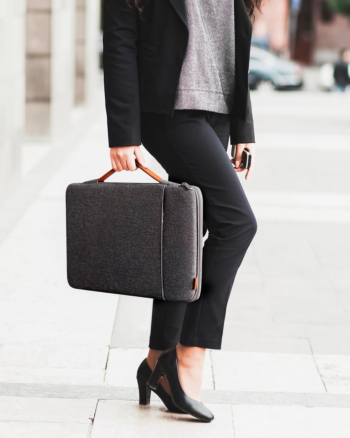 Inateck 360&deg; Protection Water-Resistant Laptop Sleeve Bag Compatible with Most 14 Inch Laptops, Gray image number 2