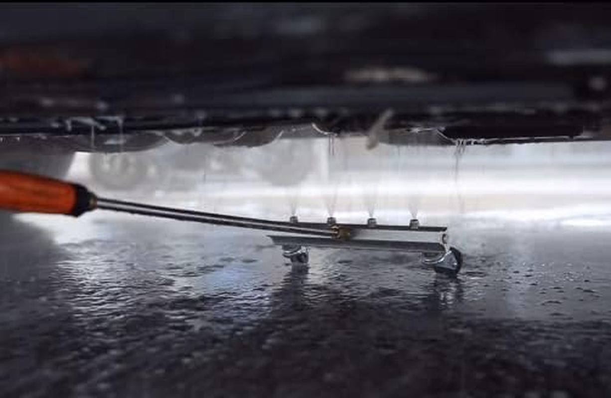 YUET Pressure Washer Undercarriage Cleaner Water Broom, under Car Wash, with Extension 45 Degree Angled Wand, Pressure Washer Accessories Water Spray Cleaning Floor Tool, 4000PSI Wands image number 6