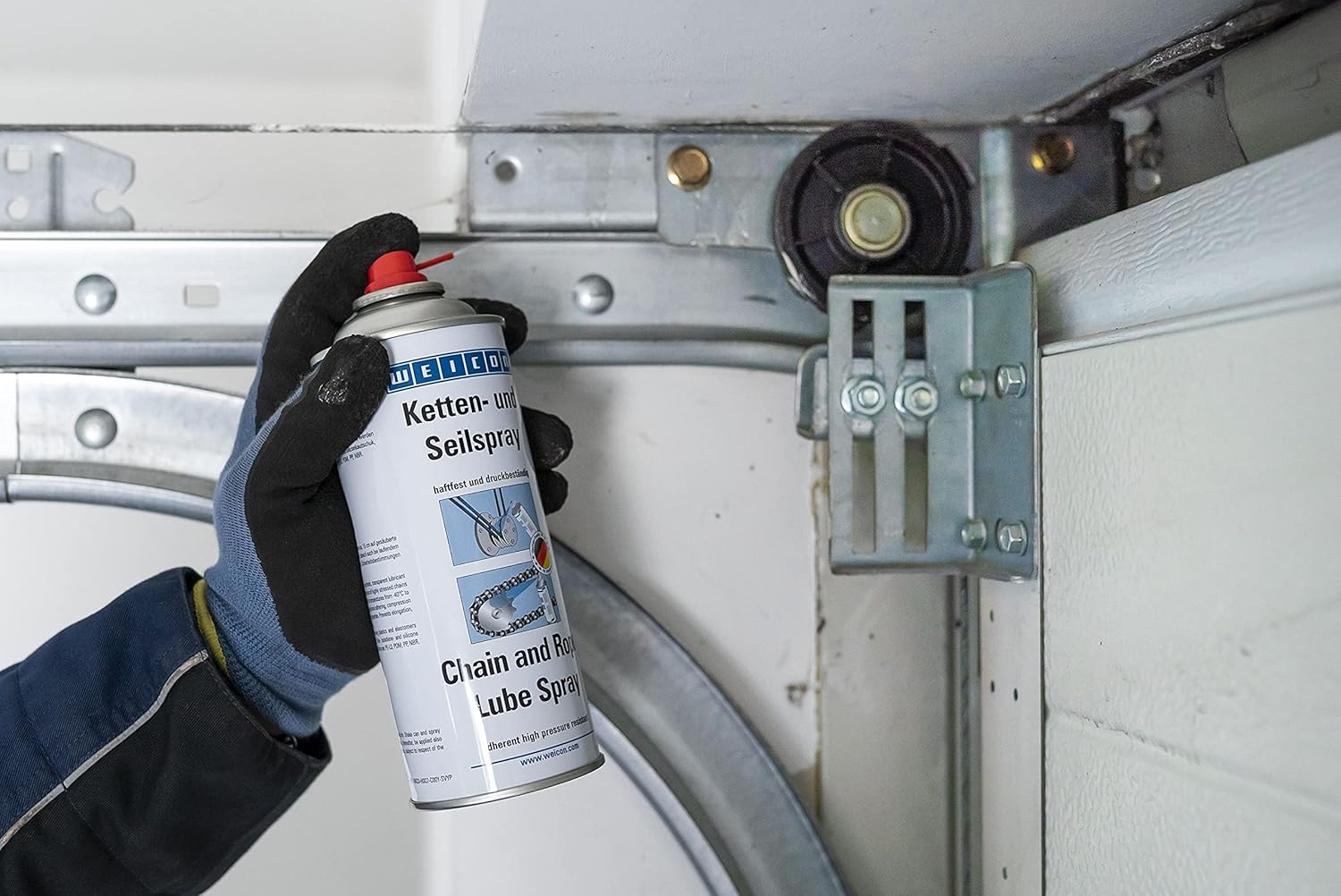 WEICON Chain and Rope Spray | Adhesive Lubricant for Chains and Wire Ropes of All Kinds | Prevents Elongation, Friction and Wear image number 3