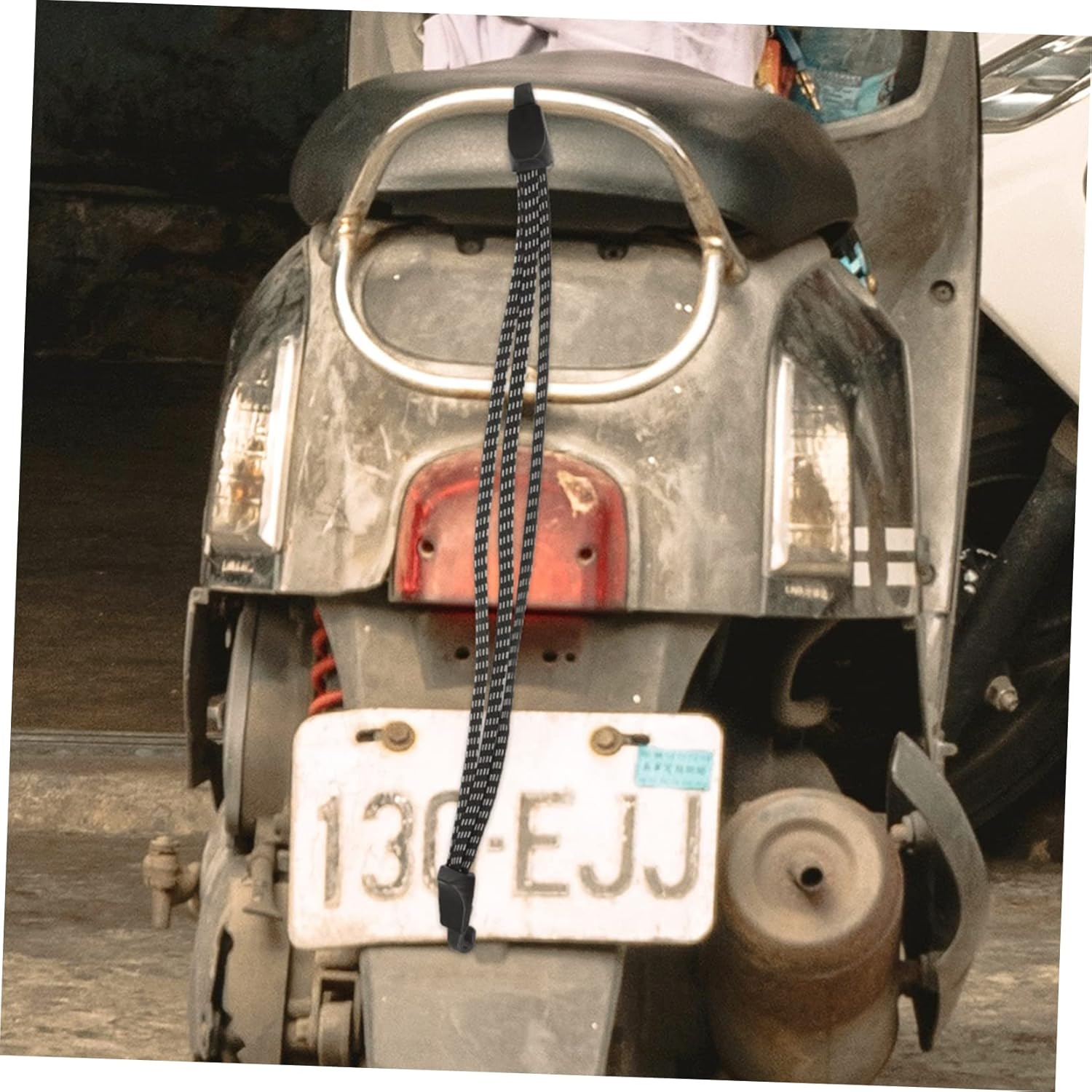 COSMEVIVI Bike Luggage Bungee Cord with Hooks, Black Elastic Cargo Binding Strap for Cycling and Outdoor Travel, Heavy-Duty Fixing Rope Suitable for Mountain Bikes and Backpacks image number 4