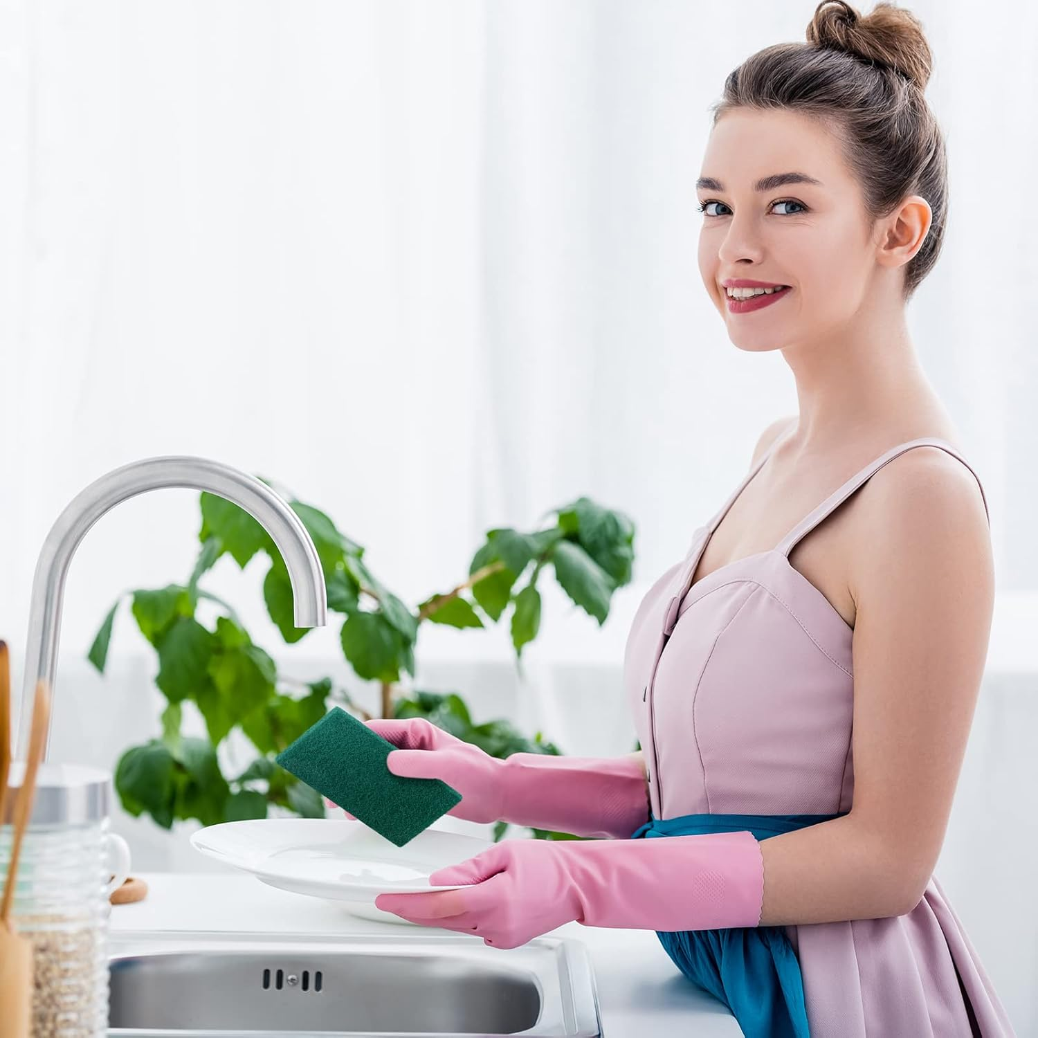 Hoolerry 100 Pcs Heavy Duty Scouring Pads Non Scratch Household Scrub Pads for Cleaning Reusable Pan Scrubber anti Grease Scrubbing Pads for Dish Kitchen Metal Grills, 4.3 X 3 X 0.3 Inch (Green) image number 4