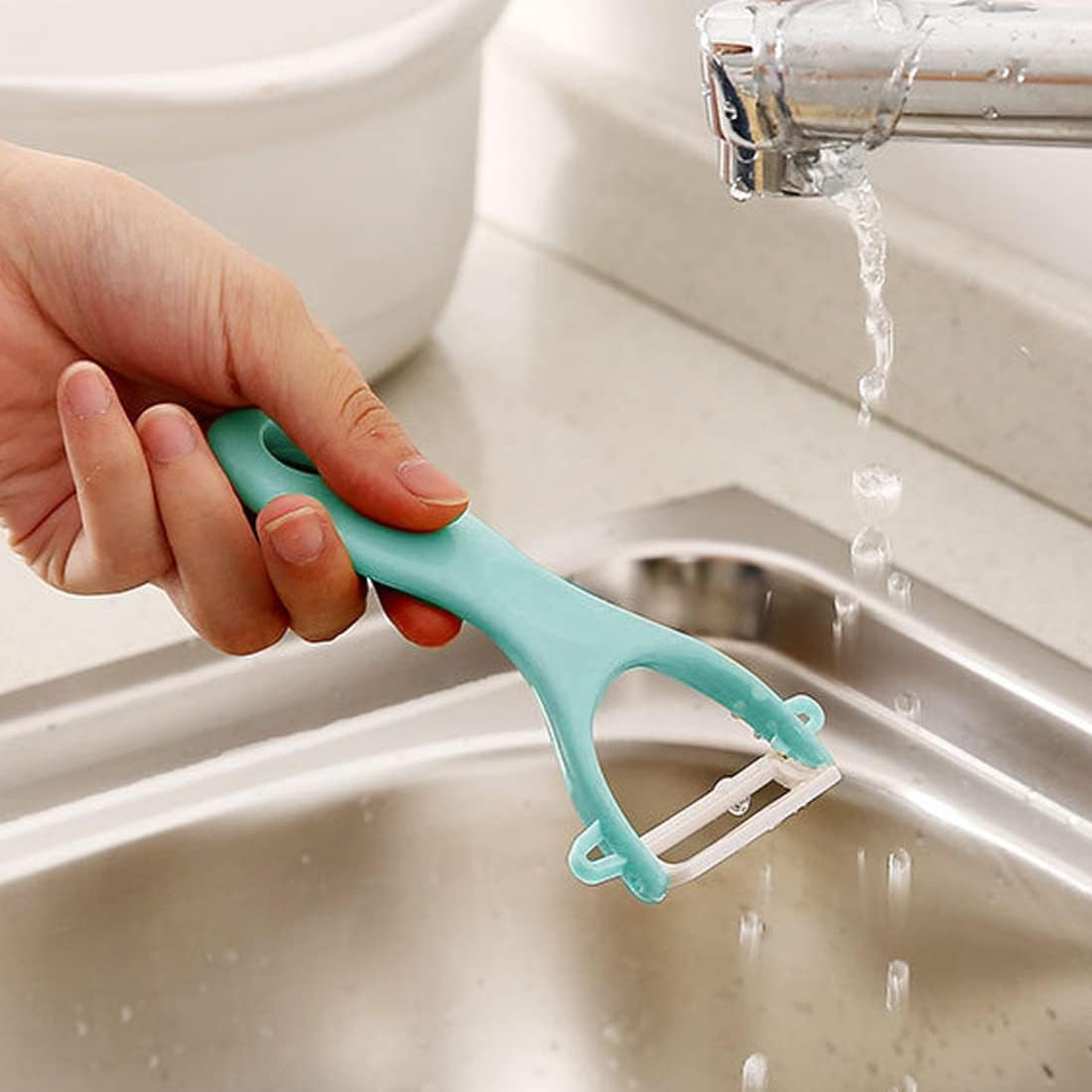 Pack of 2 Peelers, Ceramic Peeler, Potato Peeler, Ceramic Knife, Potato Peeler, Children'S Peeler, Ceramic Grater, for Potatoes, Carrots, Vegetables, Fruit (Blue and Red) image number 6