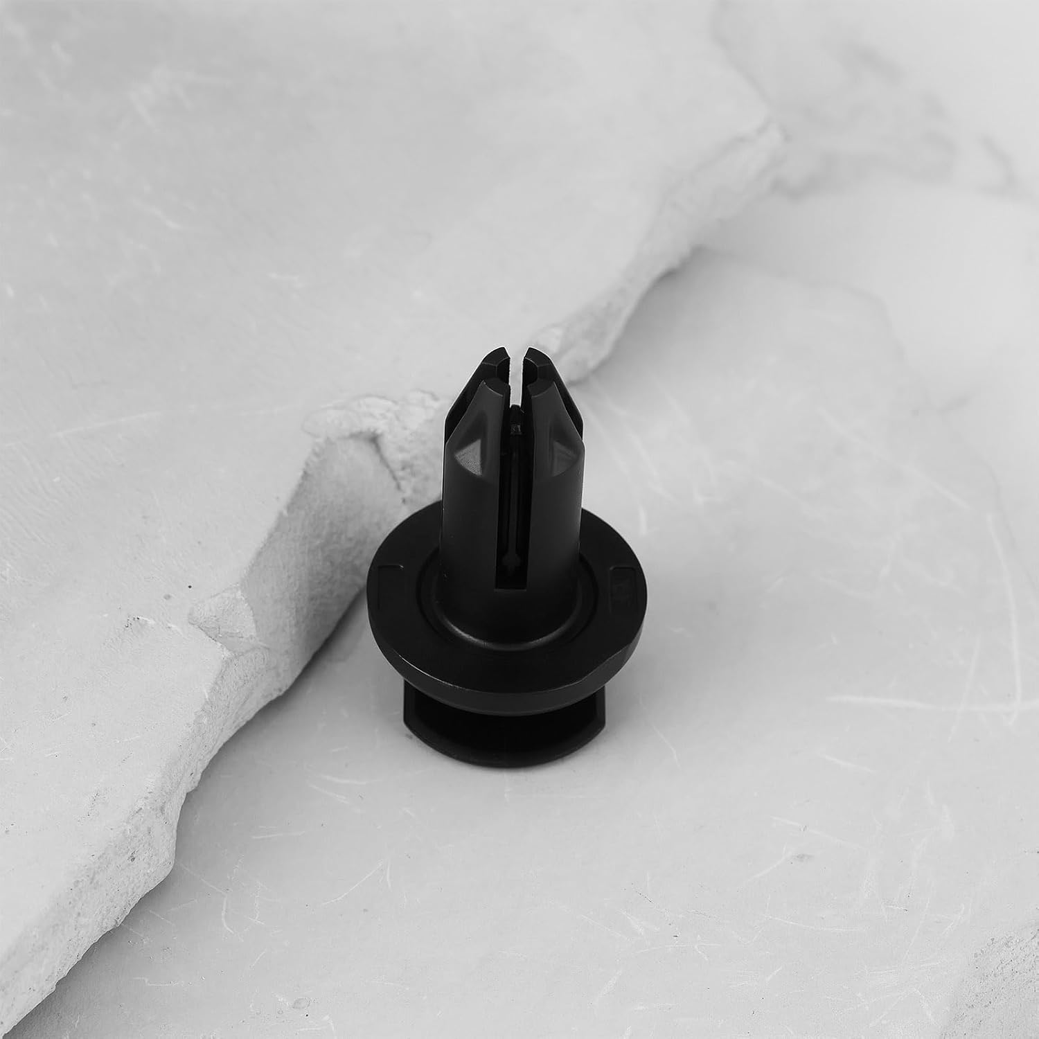 Ecsing 10Pcs Retainer Clip 88570-143 Compatible with Mazda GJ GL CX KE GH BM BN DL image number 2