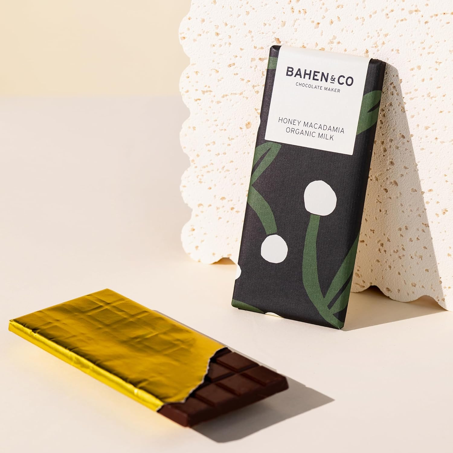 Gourmet Wine and Candle Gift Hamper | Chiller Charlie Gift Box by Good Day People | Premium Wine Selection with Bahen & Co. Chocolate, Travel Candle & Choice of Red, White, Ros&eacute;, Champagne, or Non-Alcoholic Sparkling &ndash; Great as for Birthday Gifts, for Anniversaries & Celebrations (White Wine) image number 2