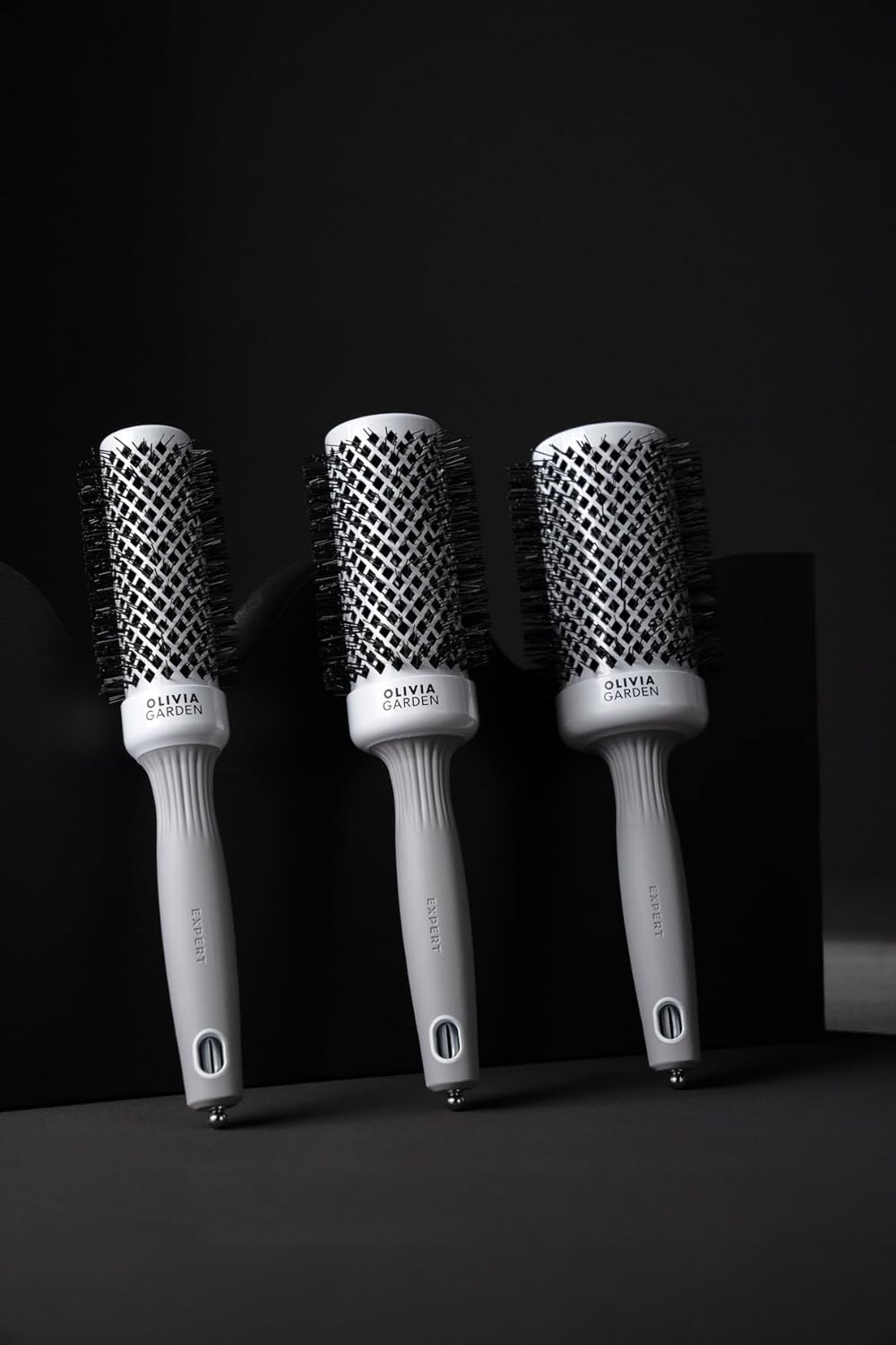 Olivia Garden Expert Blowout Shine &ndash; White & Grey - 20 - Ceramic Coated round Brush for Smooth Blowout, Frizz-Free Hair & Radiant Shine image number 5