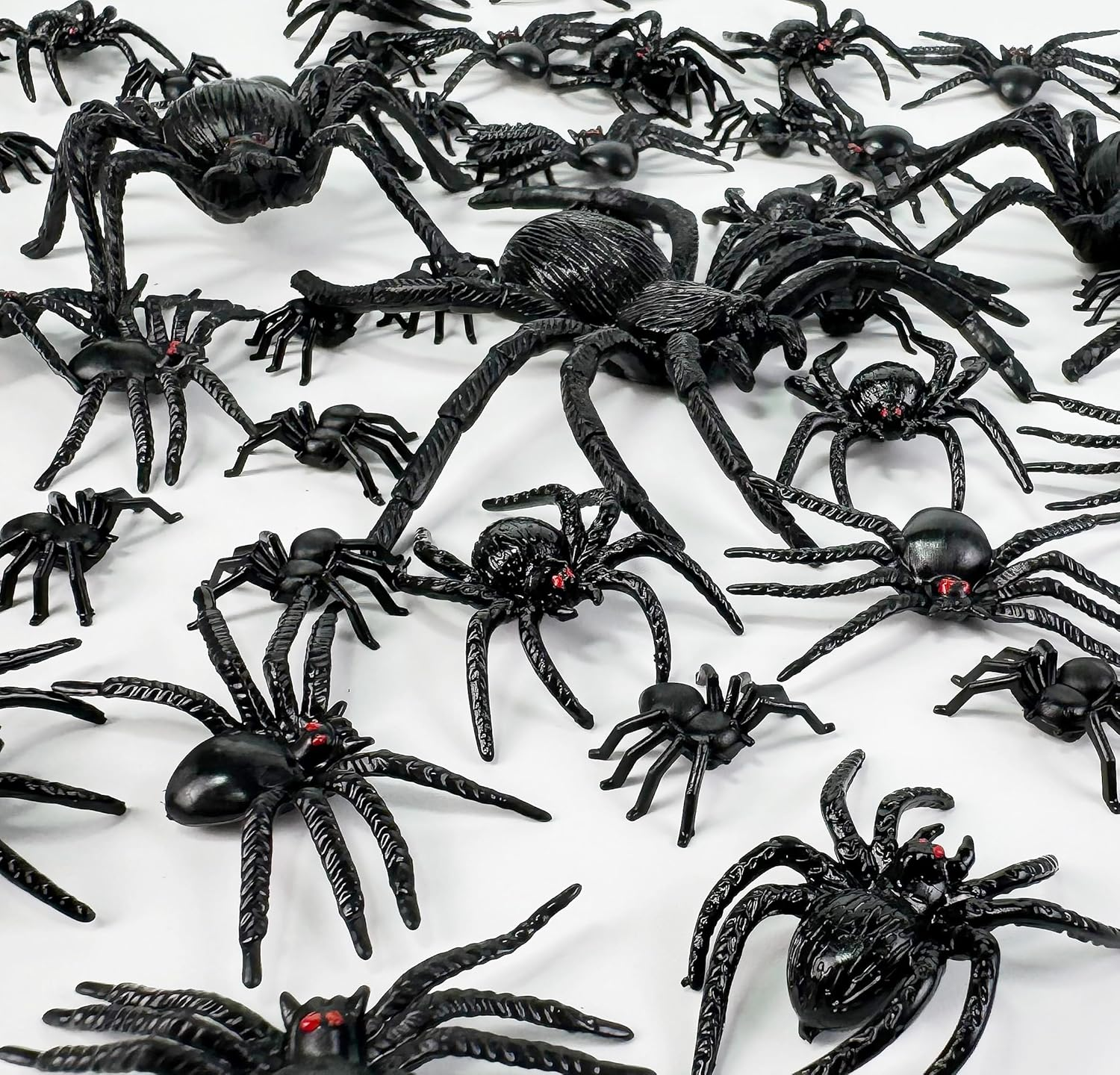 VOVEA 60PCS Realistic Halloween Plastic Spiders Fake Black Scary Spiders Prank Props for Halloween Party Decorations image number 2