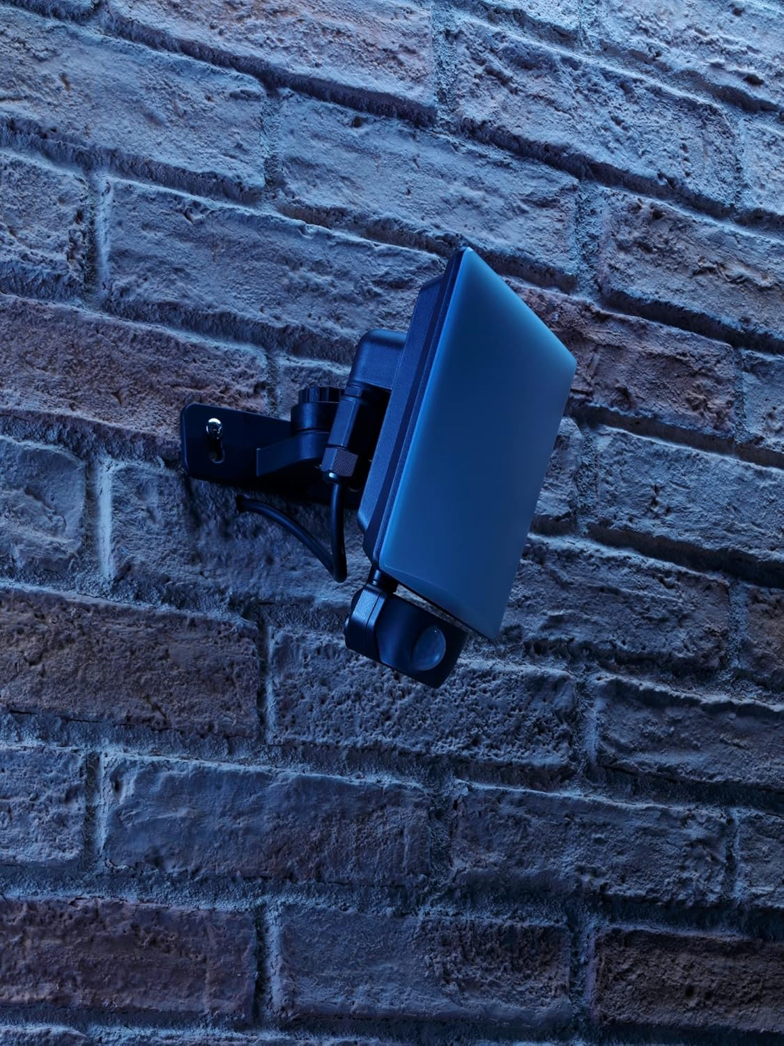 Auraglow 50W 4200Lm Full Screen Slimline LED Security Motion Sensor PIR Flood Light Black Outdoor Wall Lamp image number 3