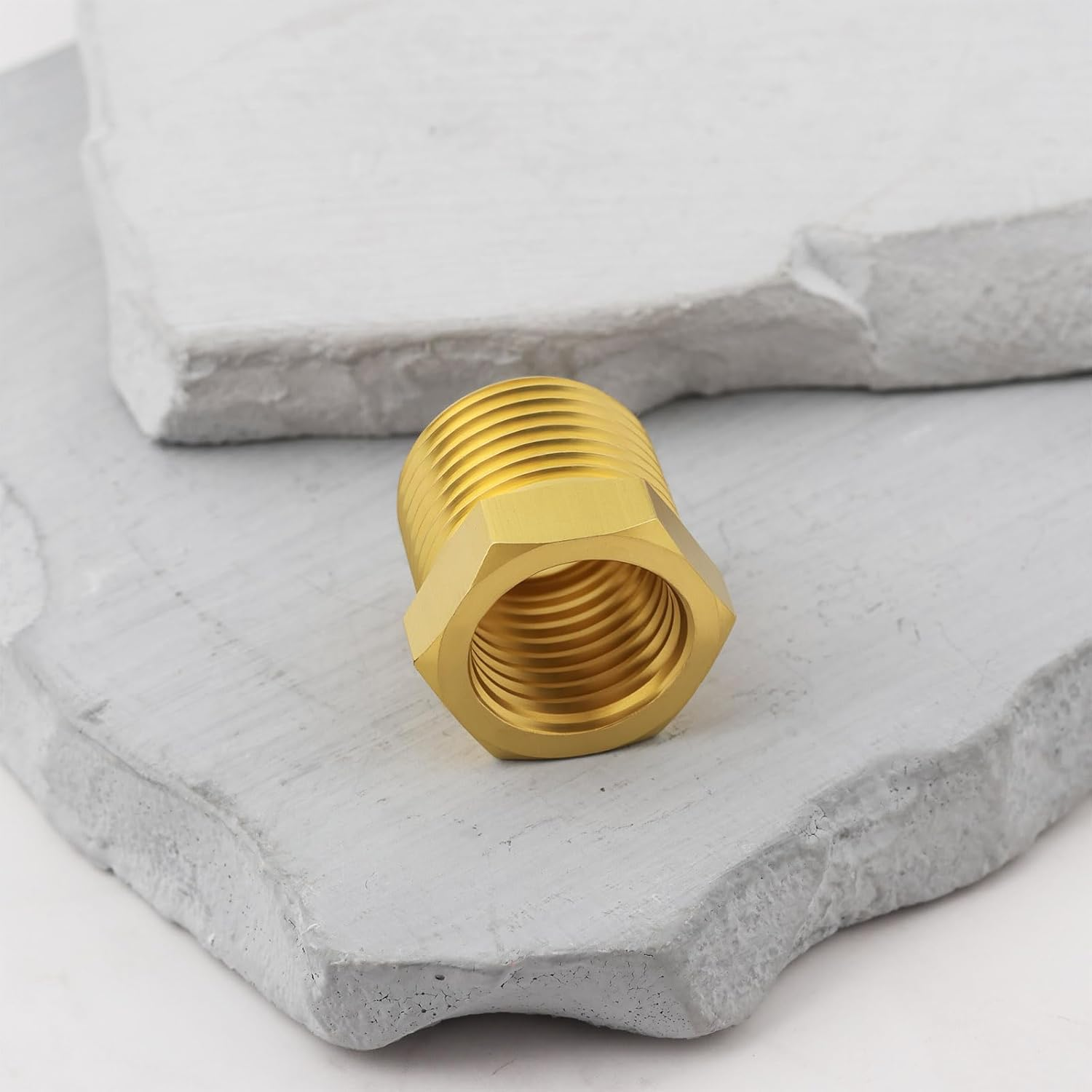 2Pcs 3/8" BSPT Male to 1/4" NPT Female Brass Pipe Fitting Reducer Adapter for Pipes Tubes