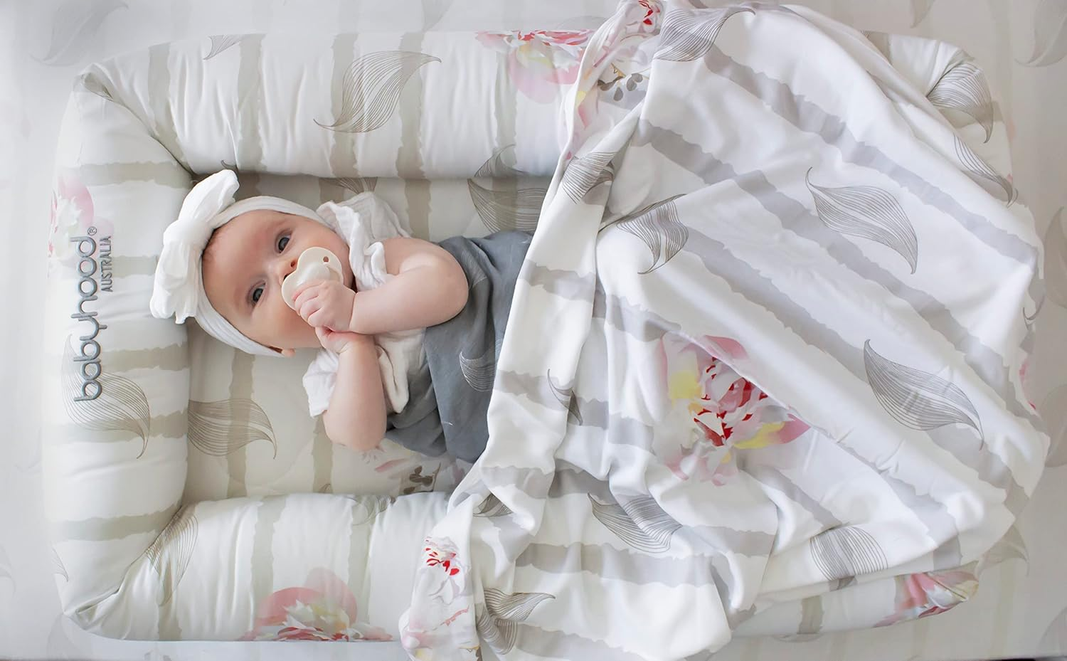 Babyhood Amani Bebe Organic Jersey Cotton Wrap, Vintage Floral image number 2