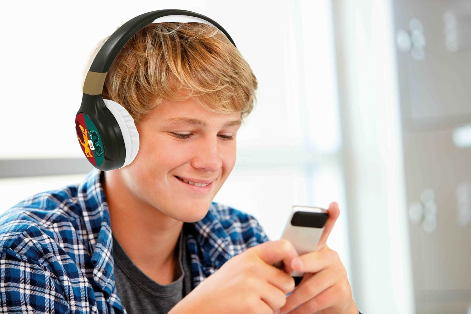 LEXIBOOK Warner Harry Potter, 2-In-1 Bluetooth Headphones Stereo Wireless Wired, Kids Safe, Foldable, Adjustable, HPBT010HPLXB image number 4