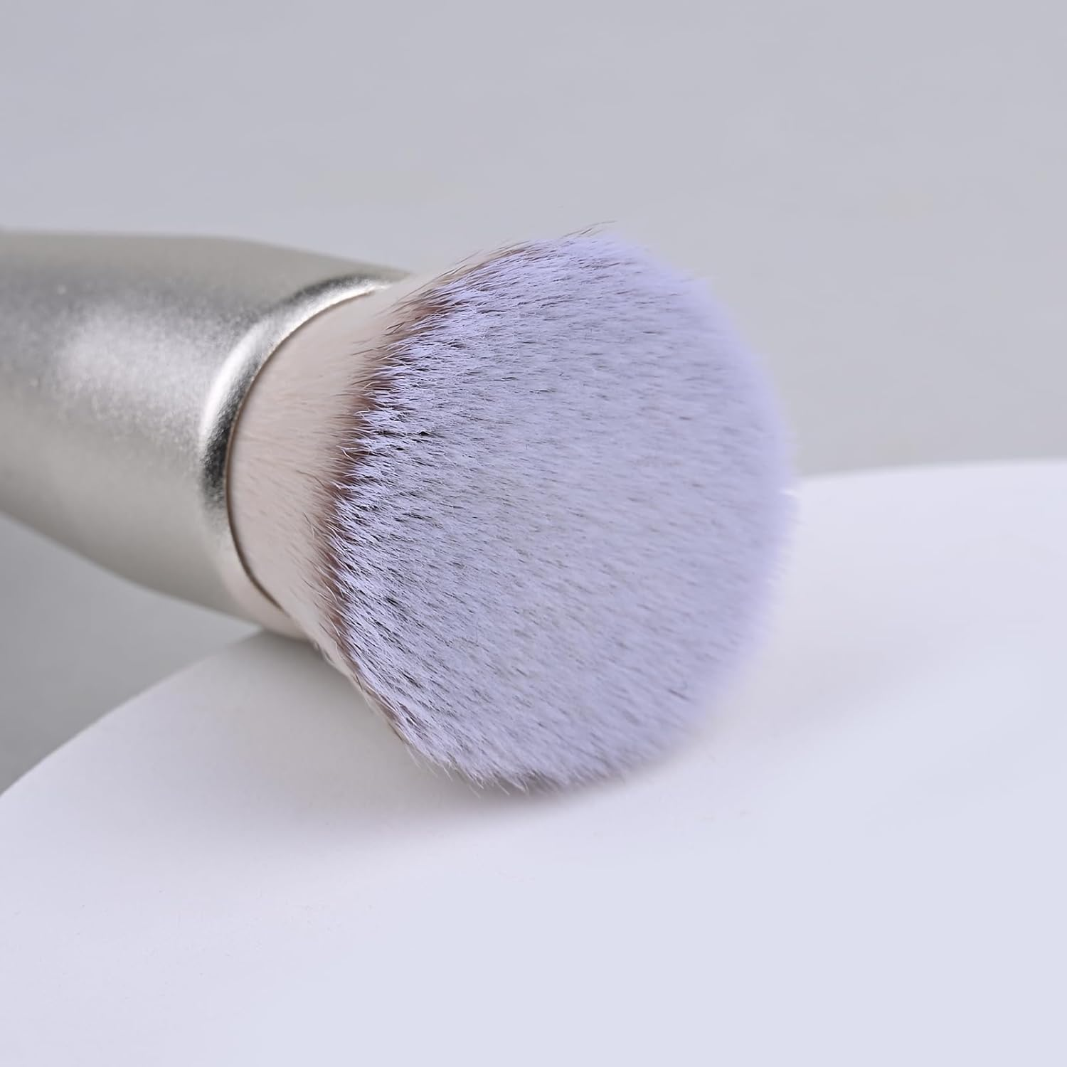 Kabuki Makeup Brush - Blender Brush for Powder, Cream, Liquid Foundation, Sunscreen, Blush Blending & Bronzer - Professional Make up Brush - Full Face Makeup Brush - Vegan & Cruelty Free image number 3