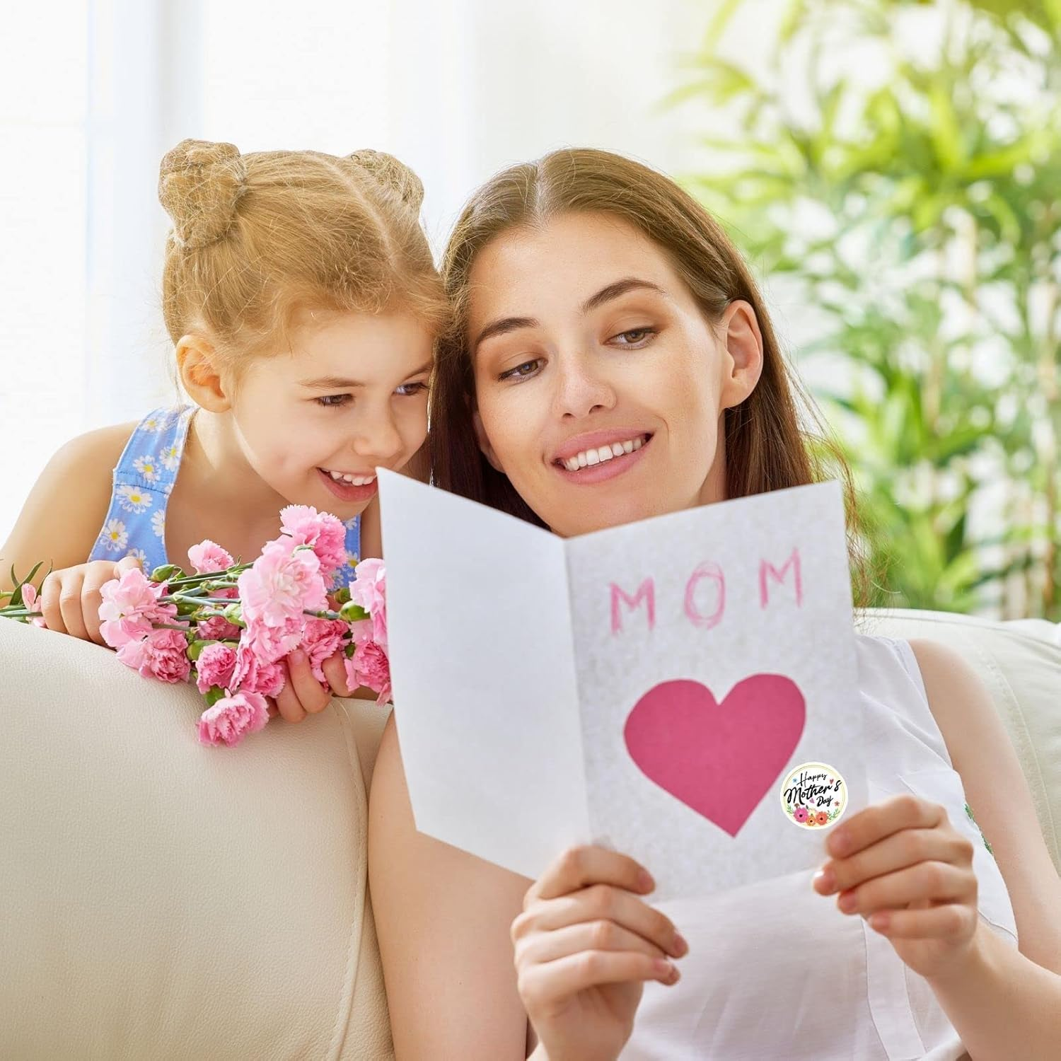 Happy Mother'S Day Label Stickers Roll，1.5 Inch 500 Pcs Love Heart Mothers Day Stickers, Gift Tag Stickers for Envelope Seals Party Gift Favors Box Cards Decorations