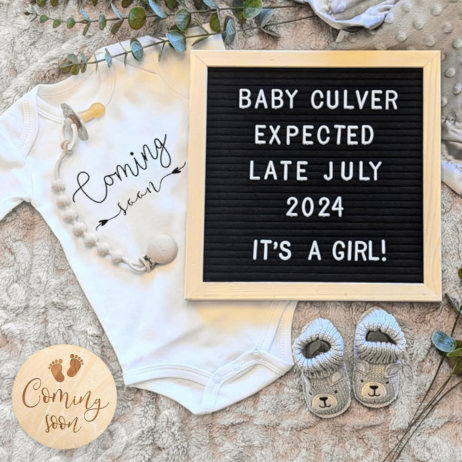 Pregnancy Announcement, Baby Announcement Ideas Set Include Felt Letter Board, Baby Onesie, Booties, Photo Frame, Wooden Sign and Bear Plush, Pregnancy Announcement Photo Props Coming Soon Baby image number 3