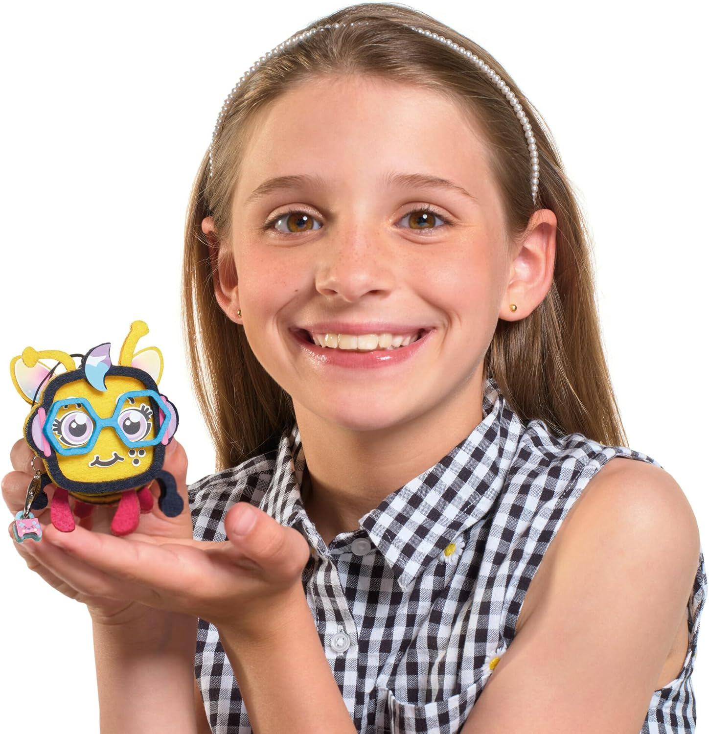 TOMY Stakimos Gamer Grace | Kids Craft Set to Build Your Own Adorable 3D Character from Recycled Polyester Craft Foam | No Glue or Cutting Needed | Craft Kits for Kids Ages 6+ Years image number 5