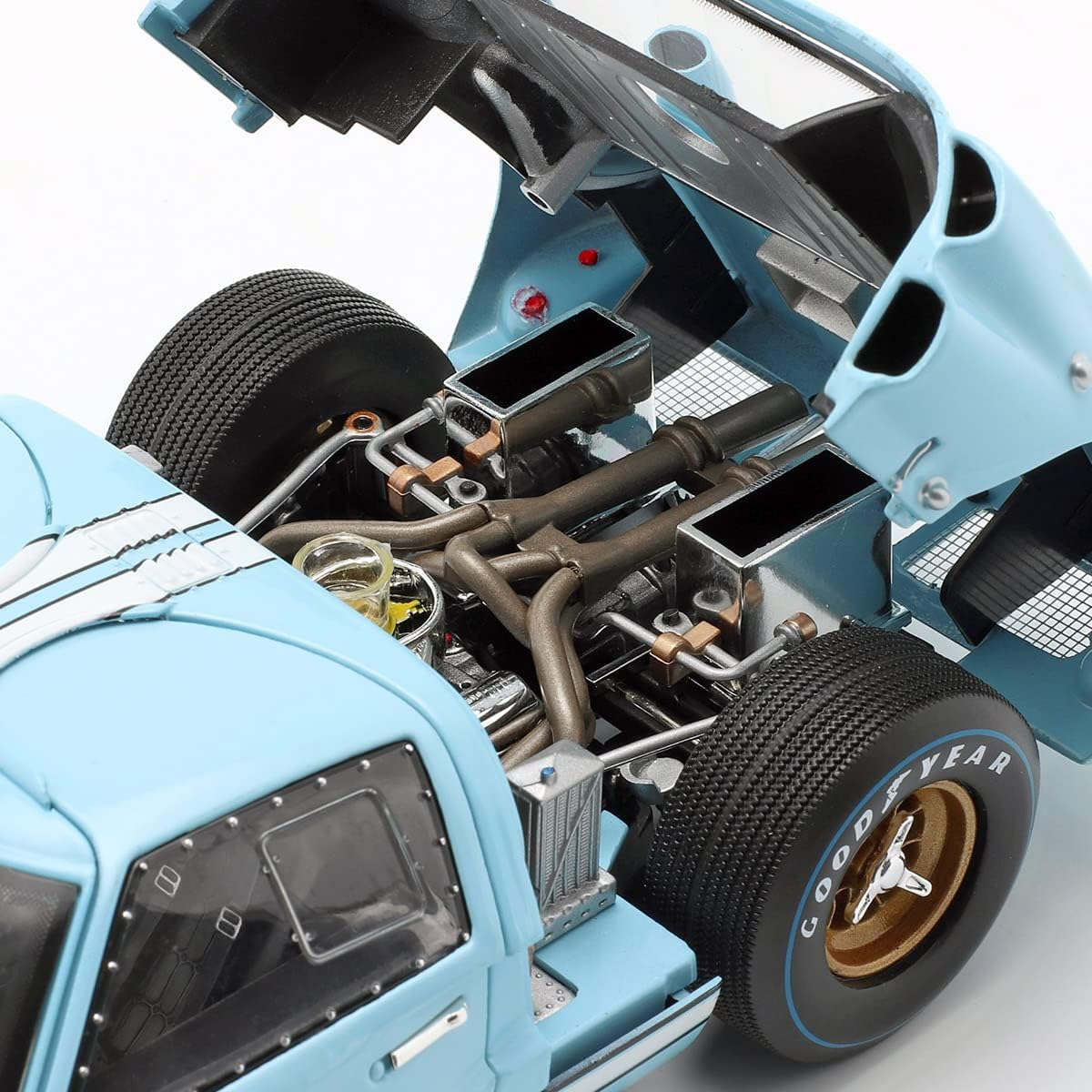 1966 Ford GT-40 MK 2 Blue 1 1/18 by Shelby Collectibles SC411 image number 4