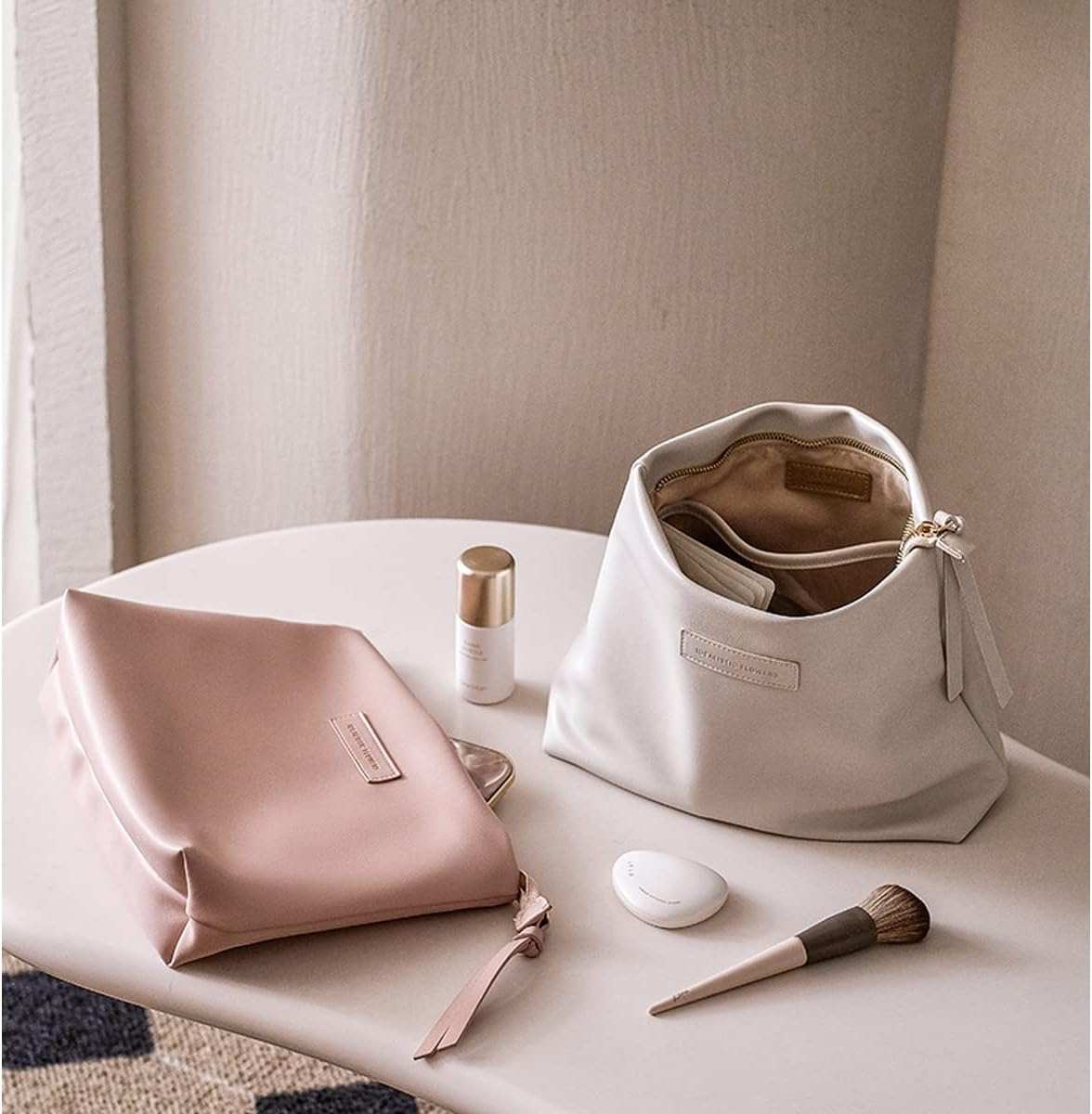 DDPOND Creamy Puffer Large Capacity Travel Cosmetic Bag for Women Skincare Care with Compartments White Makeup Bag (Black) - Black image number 2