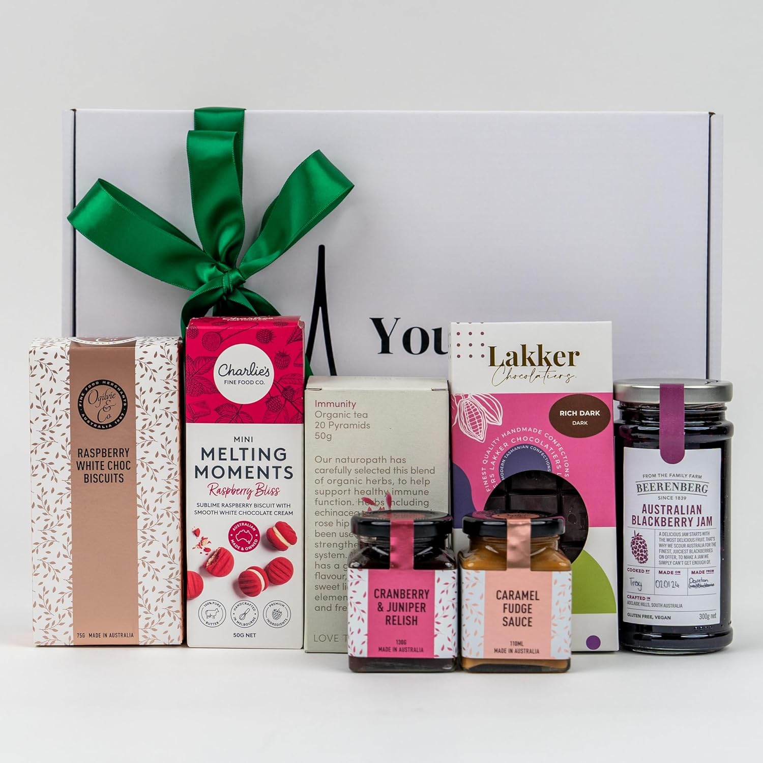 The Hamper Boutique Co Luxury Christmas Hamper with Gourmet Treats &ndash; Beerenberg Blackberry Jam, Raspberry Biscuits, Dark Chocolate, Caramel Fudge & Love Tea