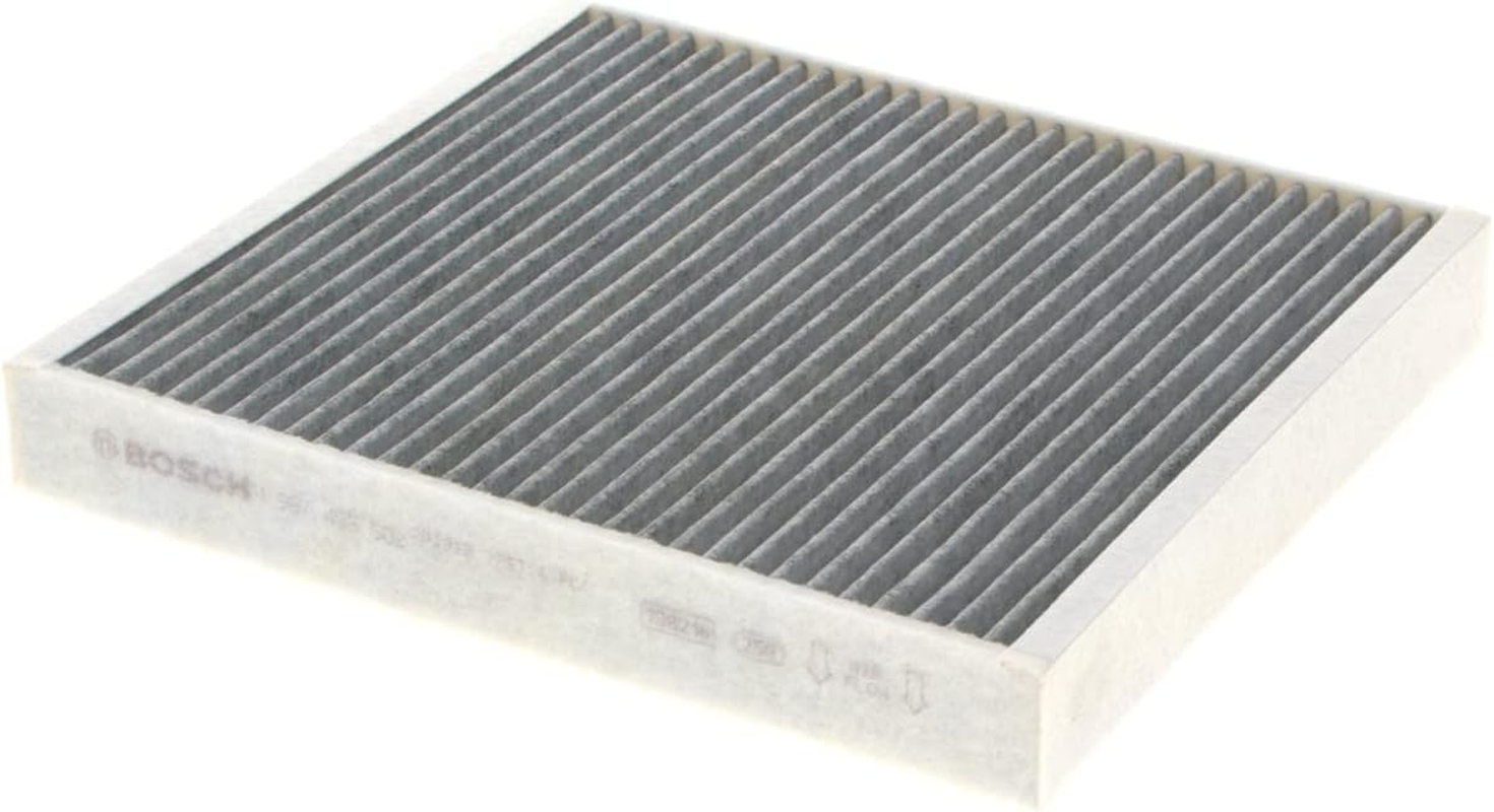 Bosch R5502 Activated Carbon Cabin Filter, Replacement Filter - against Unpleasant Smells, Pollen and Dust for Cleaner Air inside the Vehicle image number 4