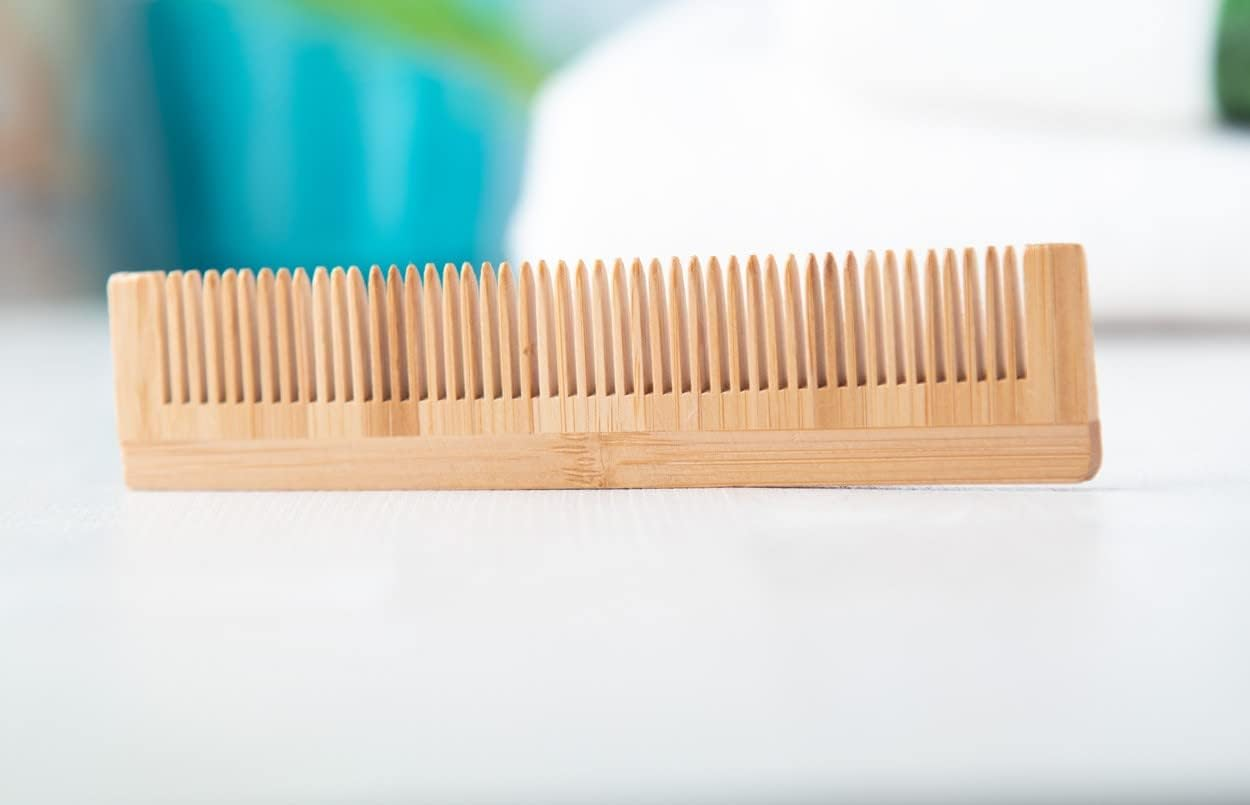 Bamboo Comb, 100% Natural and Anti-Static - Universal Comb for All Hair Type (Men & Women) - for Short and Long Hair - Fine Teeth and Smoothed Surface - 13 Cm image number 1