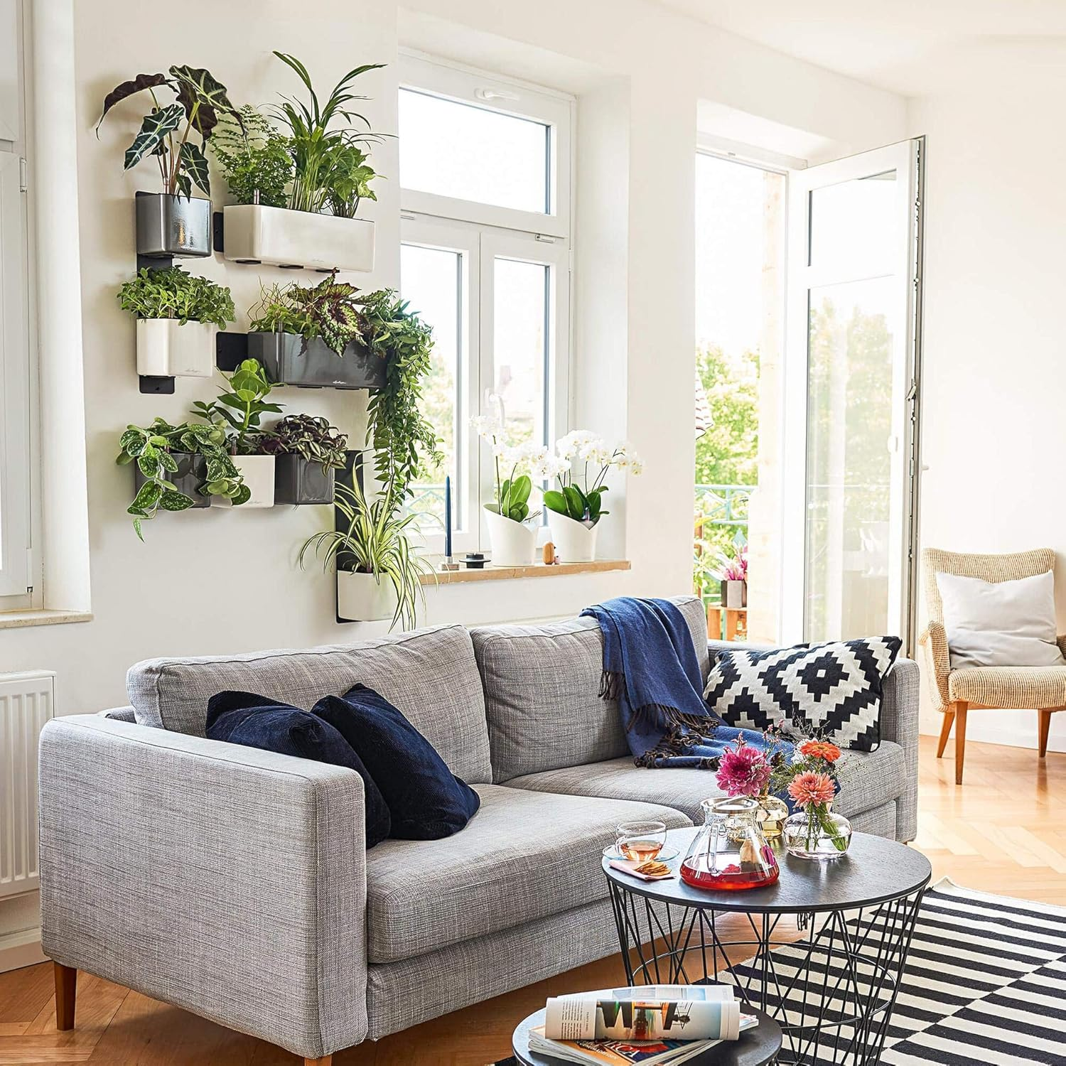 Lechuza Glossy Cube Triple Wall Planter Kit, High Gloss Charcoal image number 2