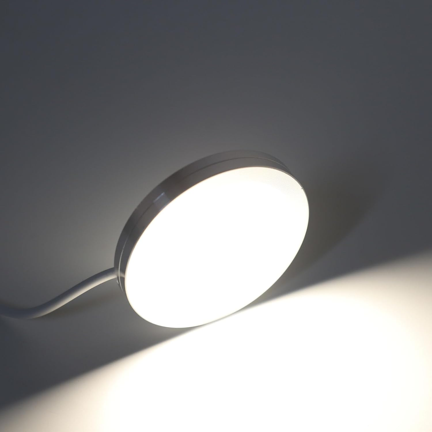 Under Cabinet Light, 5V USB Powered Dual Heads round LED Spotlight, Mini Ultra Slim under Counter Lights Display Lighting for Kitchen, Living Room, Cabinet, Bookcase image number 4