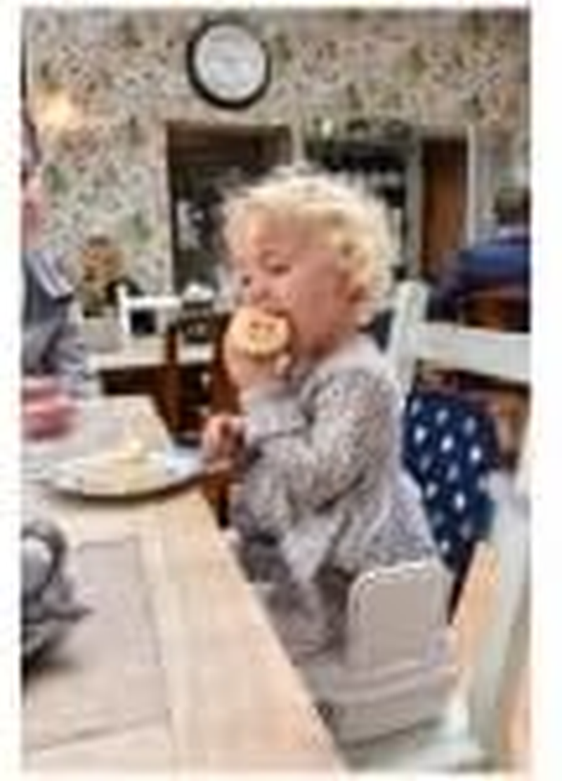 Benbat Yummigo Booster Seat, Multi/Colour image number 4