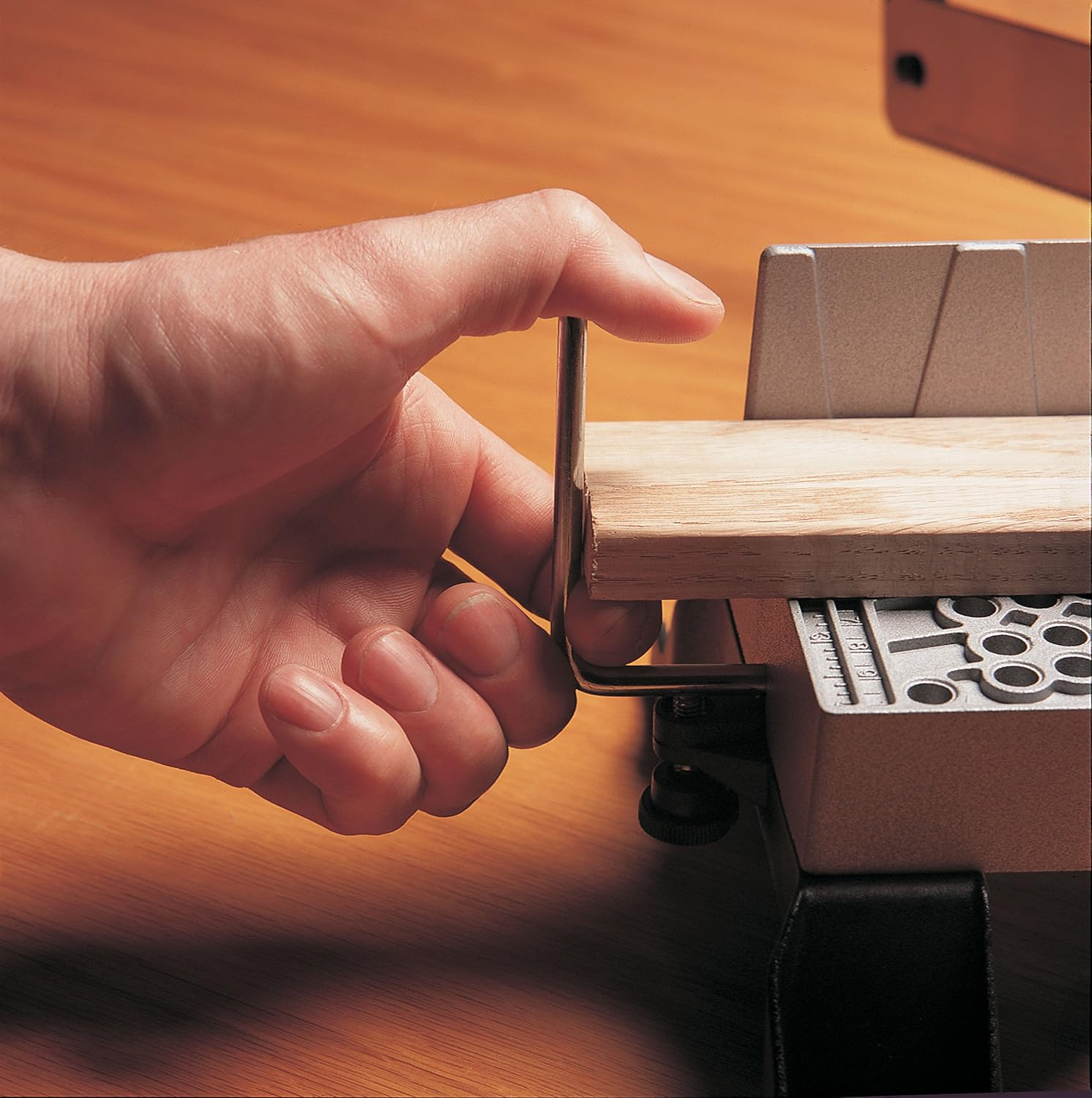 Stanley 1-20-800 Adjustable Mechanical Mitre Box, Multicolor, Pack of 1 image number 1