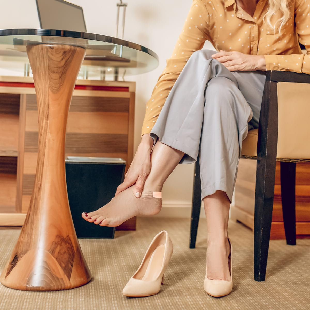 TEAONE Lash Tape, 6 Roll Eyelash Extensions Tape for Eyelash Extension Supplies (9M/9.84Yd) image number 2