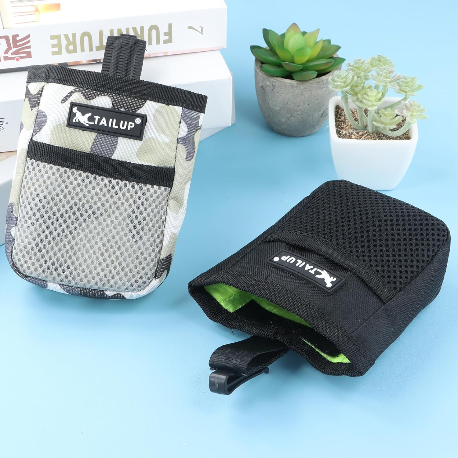 Shengxi Pack of 2 Food Bags for Dogs, Small Treat Bags with Waist Belt, Clip, Hands-Free Treat Bag for Quick Reward, Oxford Food Bag for Dog Training (Black, Camouflage) image number 3