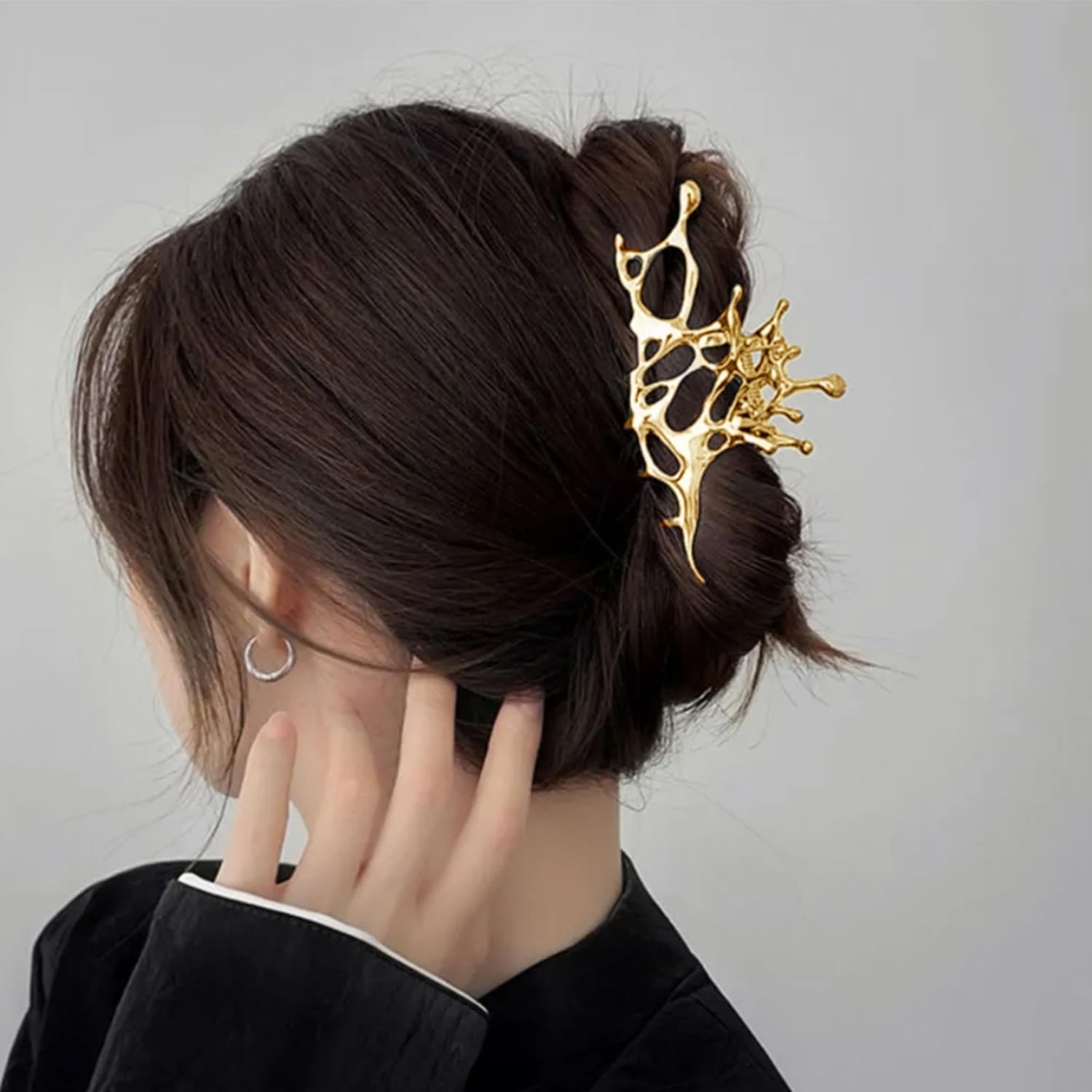 Gold Hair Claw, Large Hair Accessories for Women, Girls, Ladies, Metal Jaw Clip for Thick Hair, Sparkling Hair Styling Tool for Party, Wedding, Daily, Work image number 4