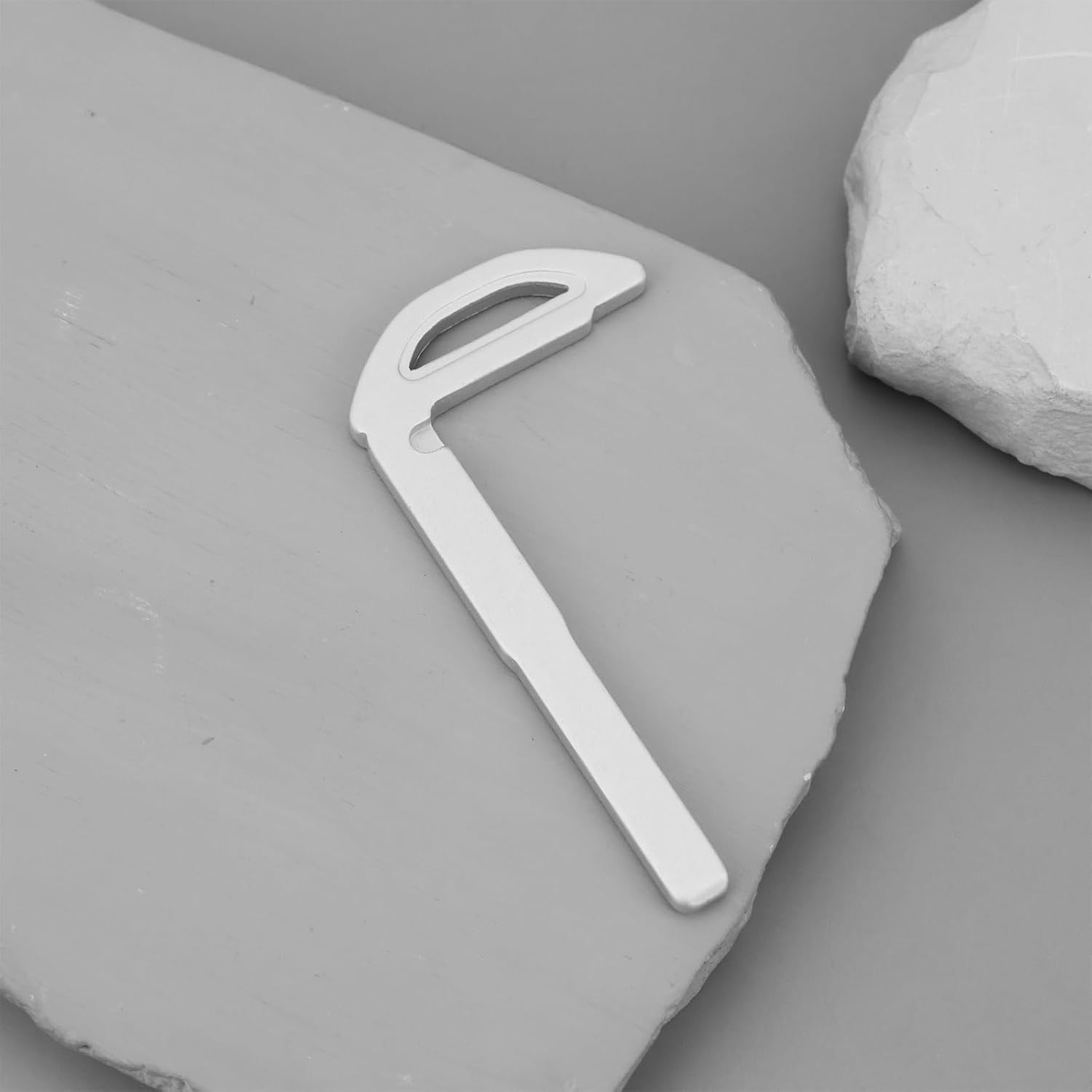 Emagtech 2Pcs Key Blade for Remote Smart Key Compatible with Volvo V40 V60 V70 XC60 S90 image number 4