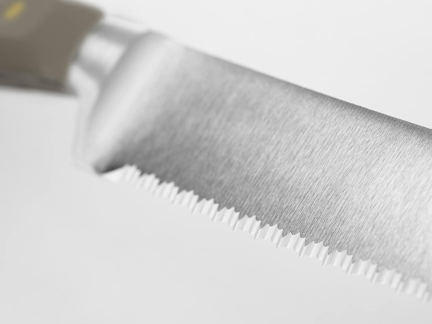 W&uuml;sthof Classic Colour Velvet Oyster Double Serrated Bread Knife 23 Cm &ndash; Precision-Forged German Steel Kitchen Knife, Full Tang Triple-Riveted Handle, Razor-Sharp Double Serrated Edge image number 5