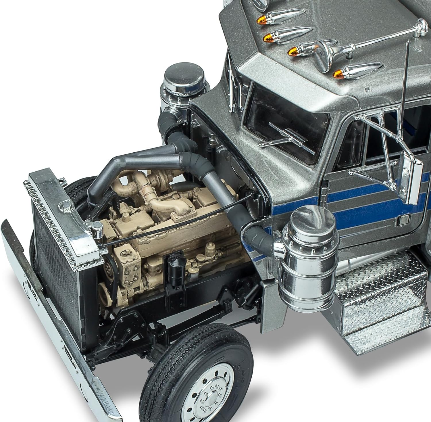 Revell 1:25 Scale Peterbuilt 359 Conventional Tractor Model Kit image number 5