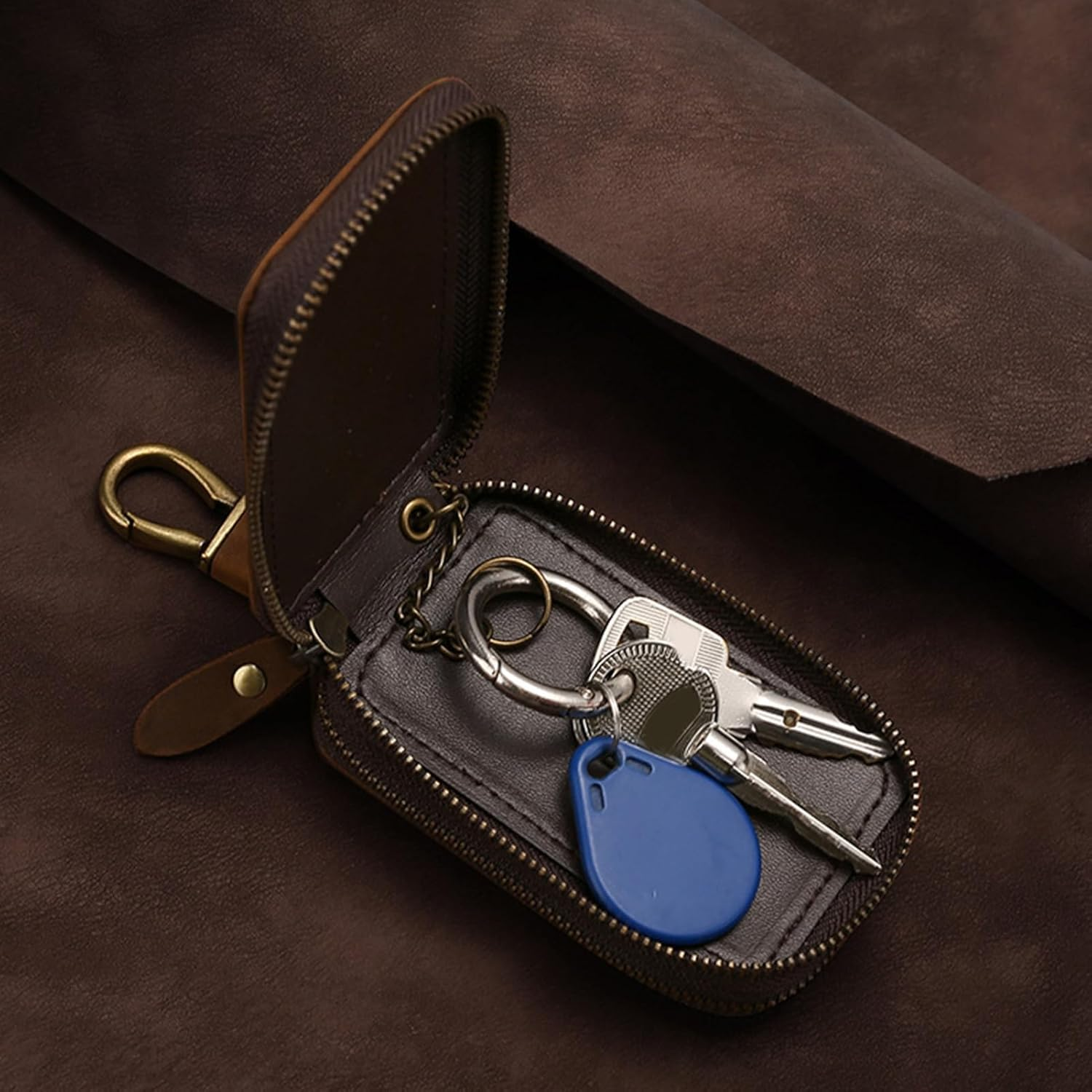 Key Organizer Case - Compact Leather Keychain Poute, Waterproof Keychain Wallet | Instant Closure Key Storage, Slim Pocket Key Case, Carry Quote Accessory image number 4