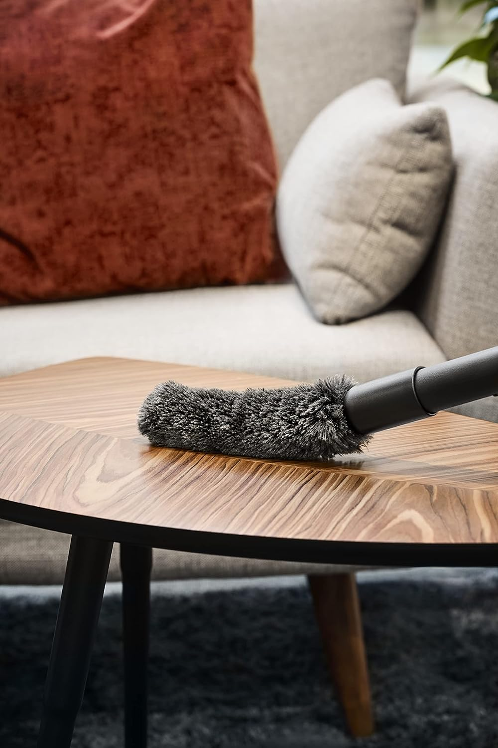 AEG AZE144 Duster for Gentle Cleaning of Sensitive Items, Suitable for 32/35 Mm Vacuum Cleaners, Black image number 3