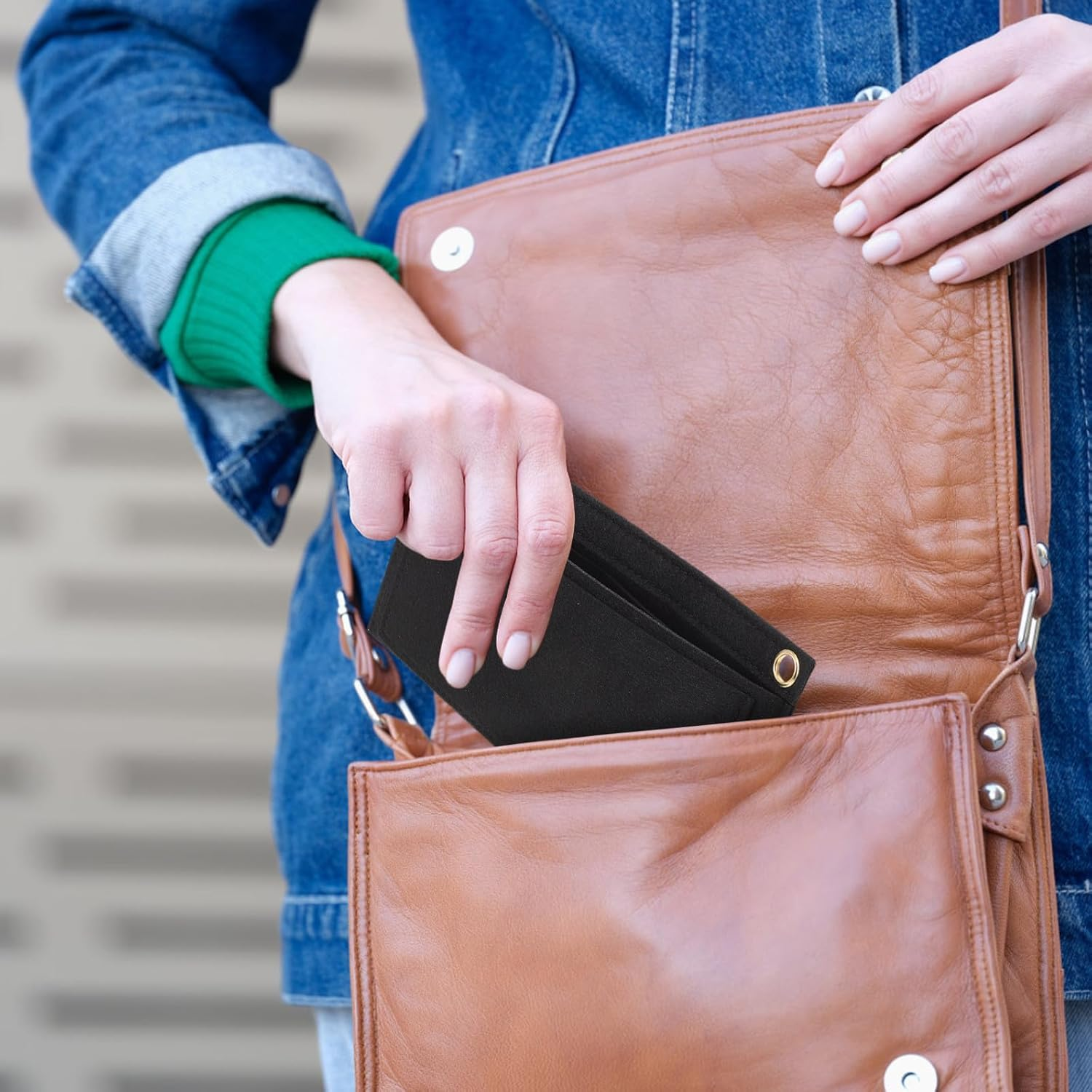 IMIKEYA 3Pcs Handbag Organizer Insert Felt Tote Bag Liner with Inner Pockets, Purse Storage Insert for Envelope and Wallet Bags, Travel and Daily Use Accessories image number 4