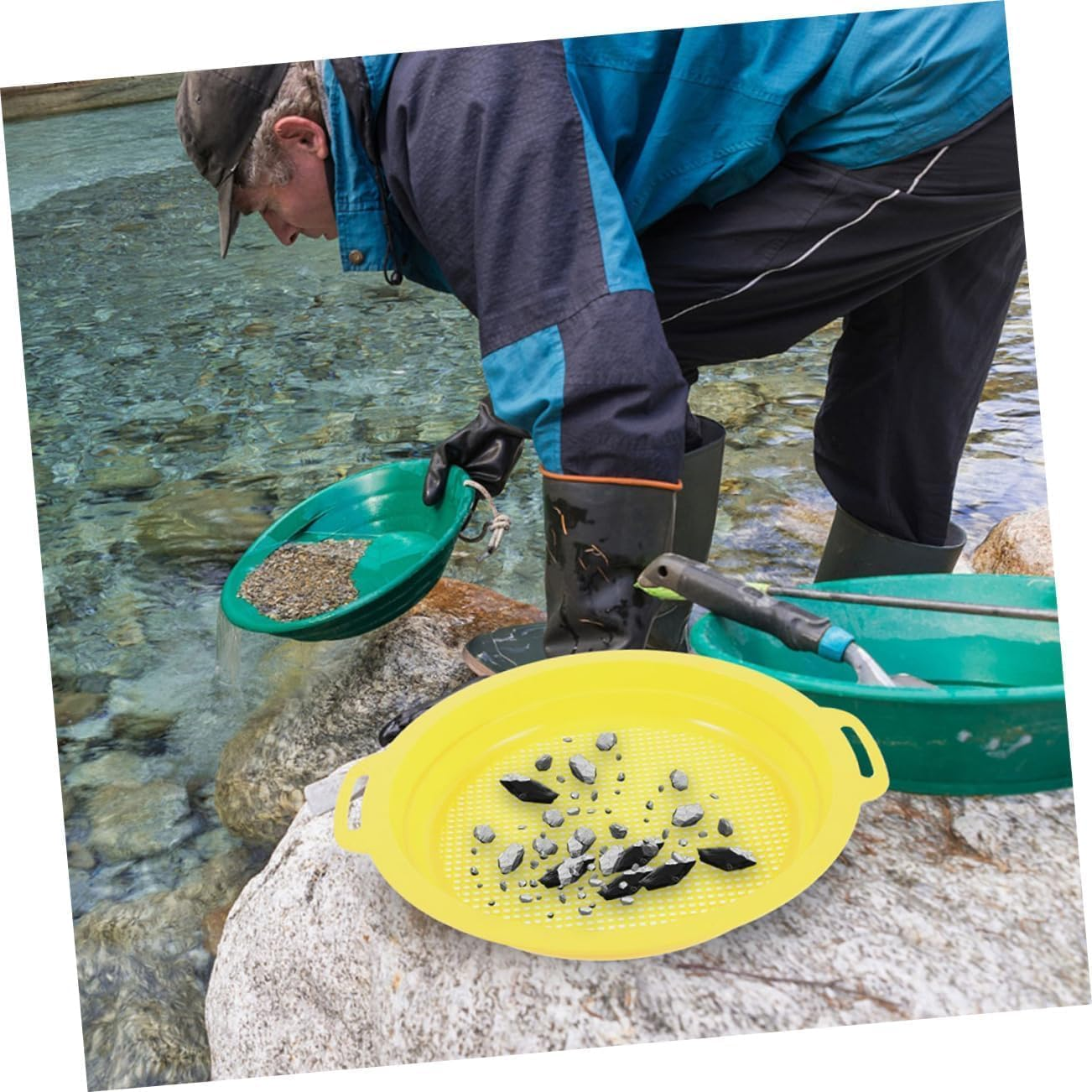 4 Piece Gold Panning Screen Set, Portable Stackable Mining Screens High Efficiency Gold Filtering Tools for River Prospecting