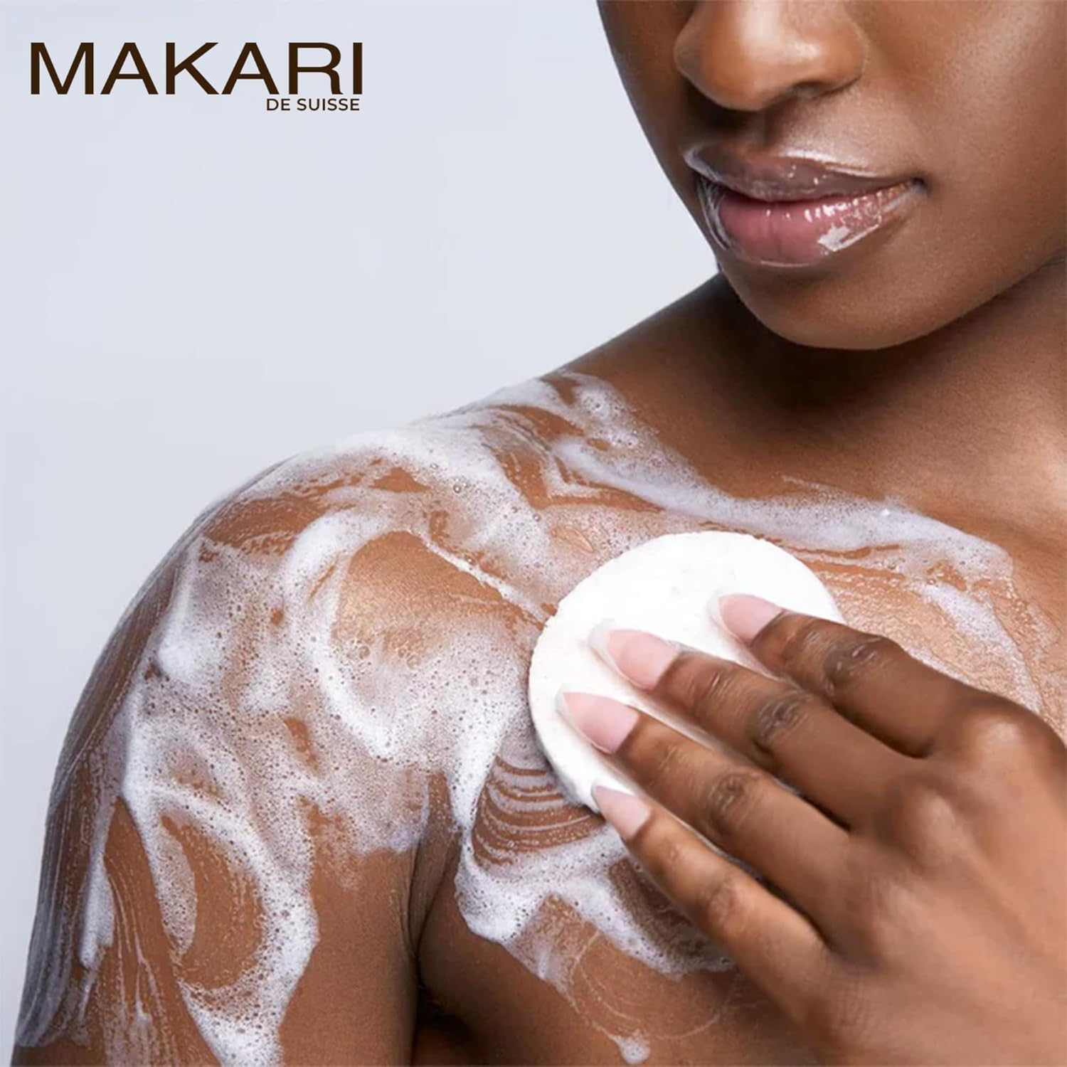 Makari 24K Gold Lightening Soap - with Omega 3 & Probiotic - Great for Removing Scars, Strech Marks, Dead Skin Cells and Rejuvenation Leaving the Skin Smooth image number 4