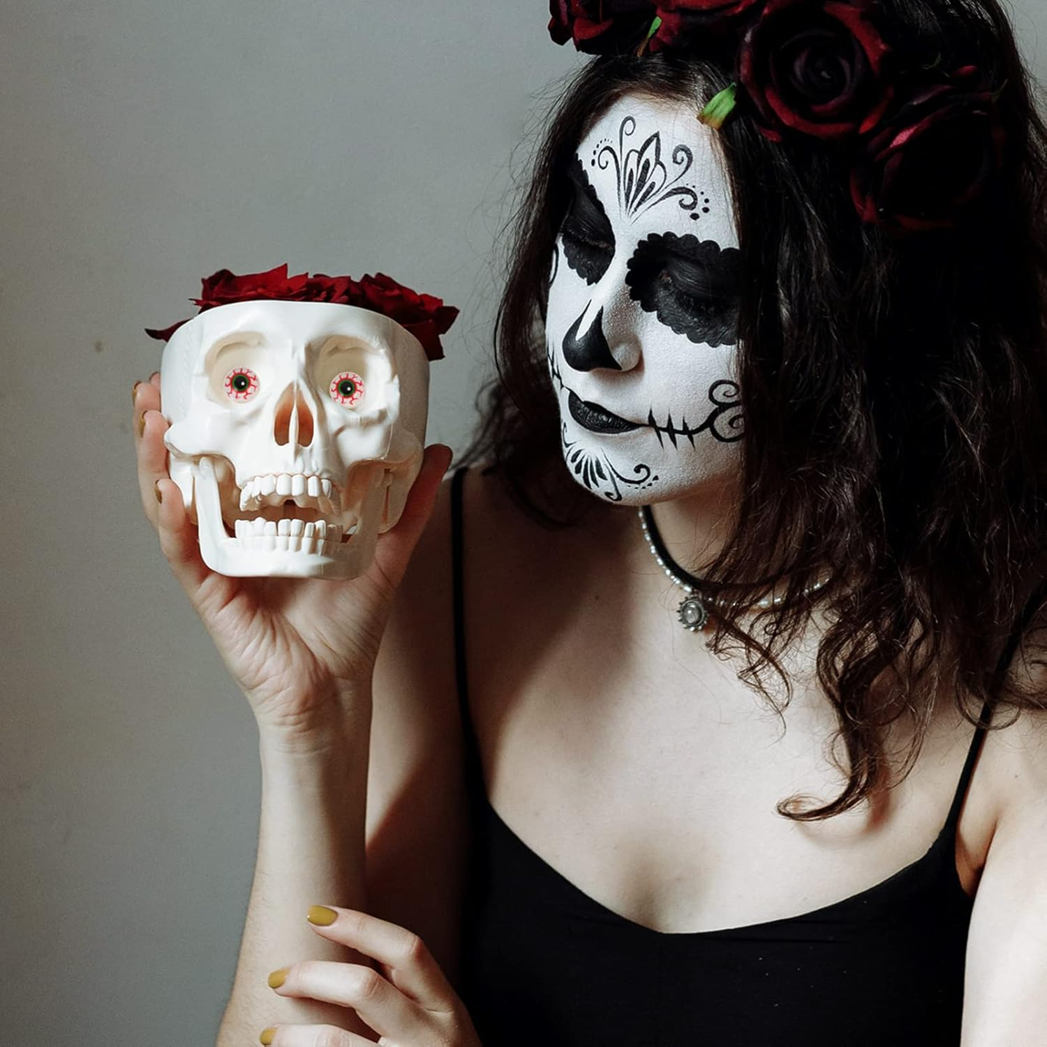 Healifty 24Pcs Halloween Horror Eyeballs: Fake Plastic Ripped Eyes Realistic Scary Terror Creepy Props Eyeball for Party Favors 1.06 Inch image number 5