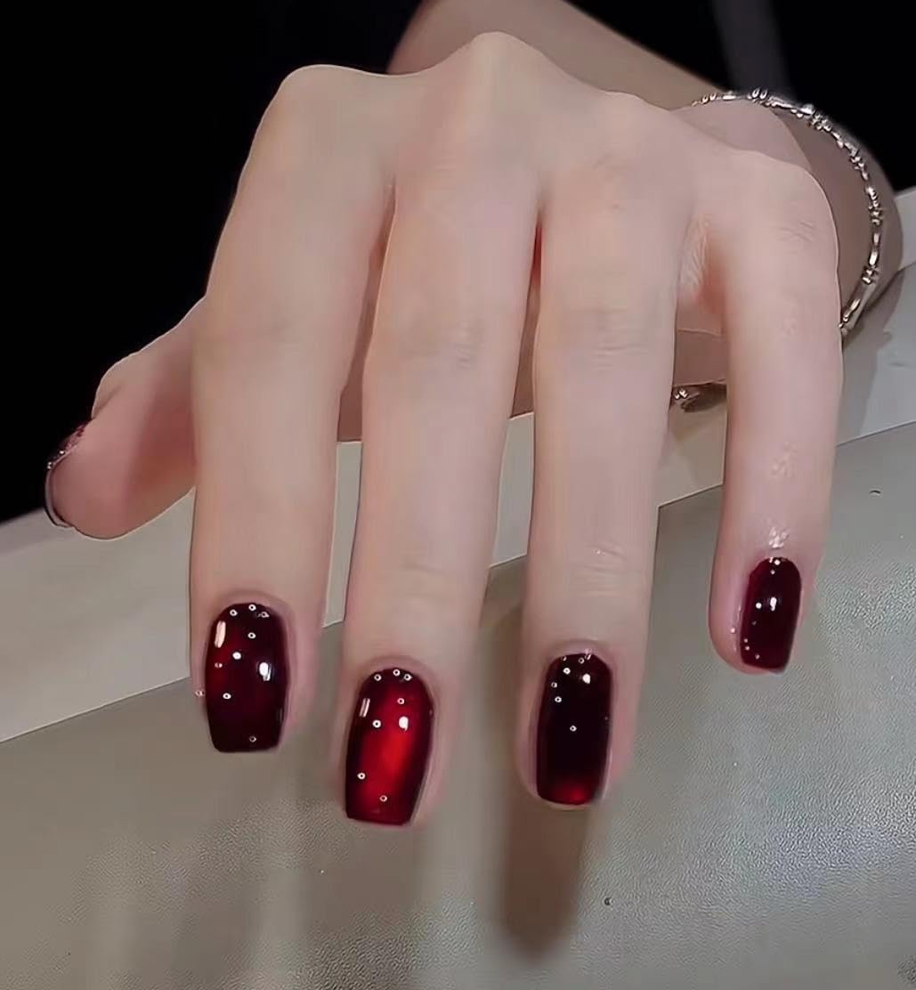 Solid Color Wine Red Cherry Color Cat Eye Fake Nails, Nail Stickers, Short Fake Nails, High-Quality Fake Nails image number 3