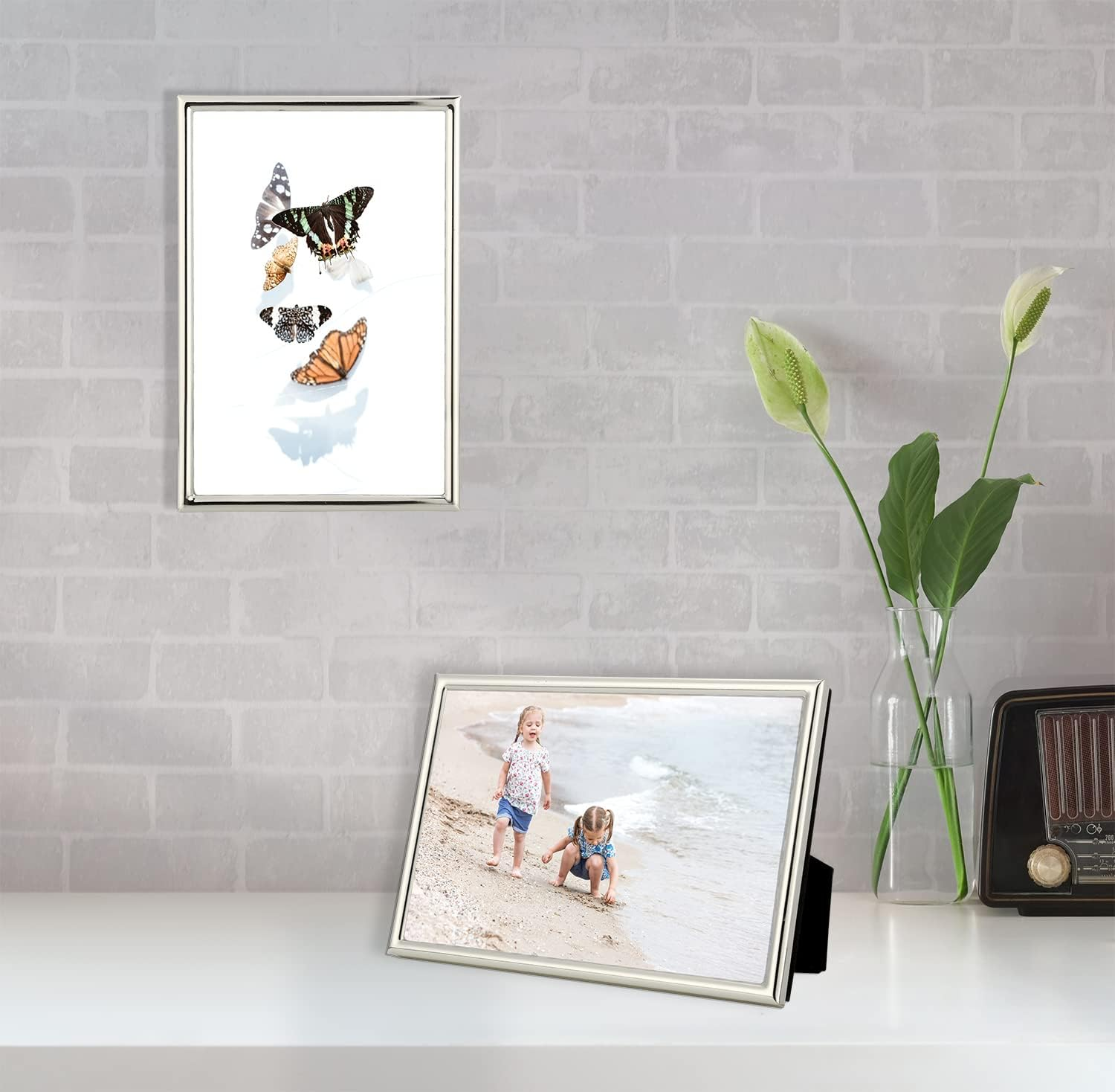 Yipinyin 4X6'' Simply Silver Metal Picture Frame 2Pack, Elegant Silver Plated Photo Frames 4 X 6'' with Soft Touch Velvet Backing for Desktop and Wall D&eacute;cor image number 7