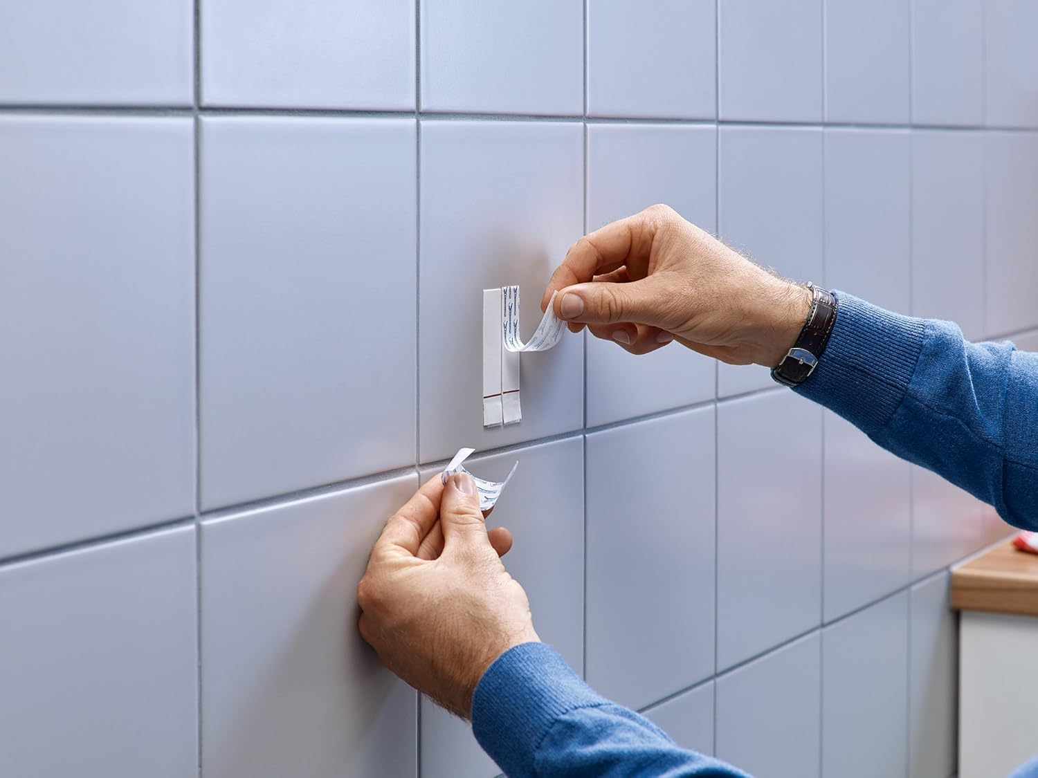 Tesa Adhesive Nail for Tiles & Metal 4Kg