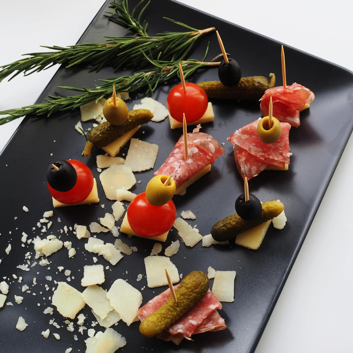 1000 Pieces Premium Bamboo Wooden Toothpicks - for Personal Hygiene, Disposable Appetizer Skewers, Cocktail Sticks or Arts & Crafts - by Mobi Lock image number 1