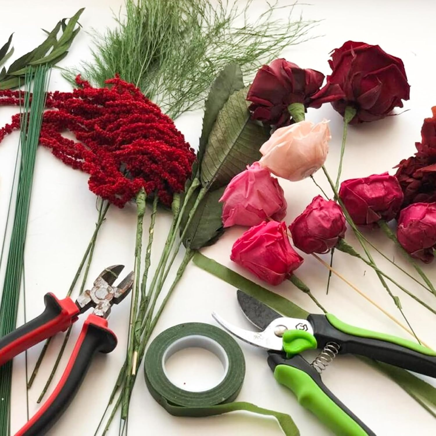 100 Pieces Green Floral Wire Stems, Length 11.8 Inch, Stem Wire Floral Paper Wrapped, Bouquet Wires Craft Floristry Wires Flexible, for Flower Arrangement Florist DIY Bouquet image number 4